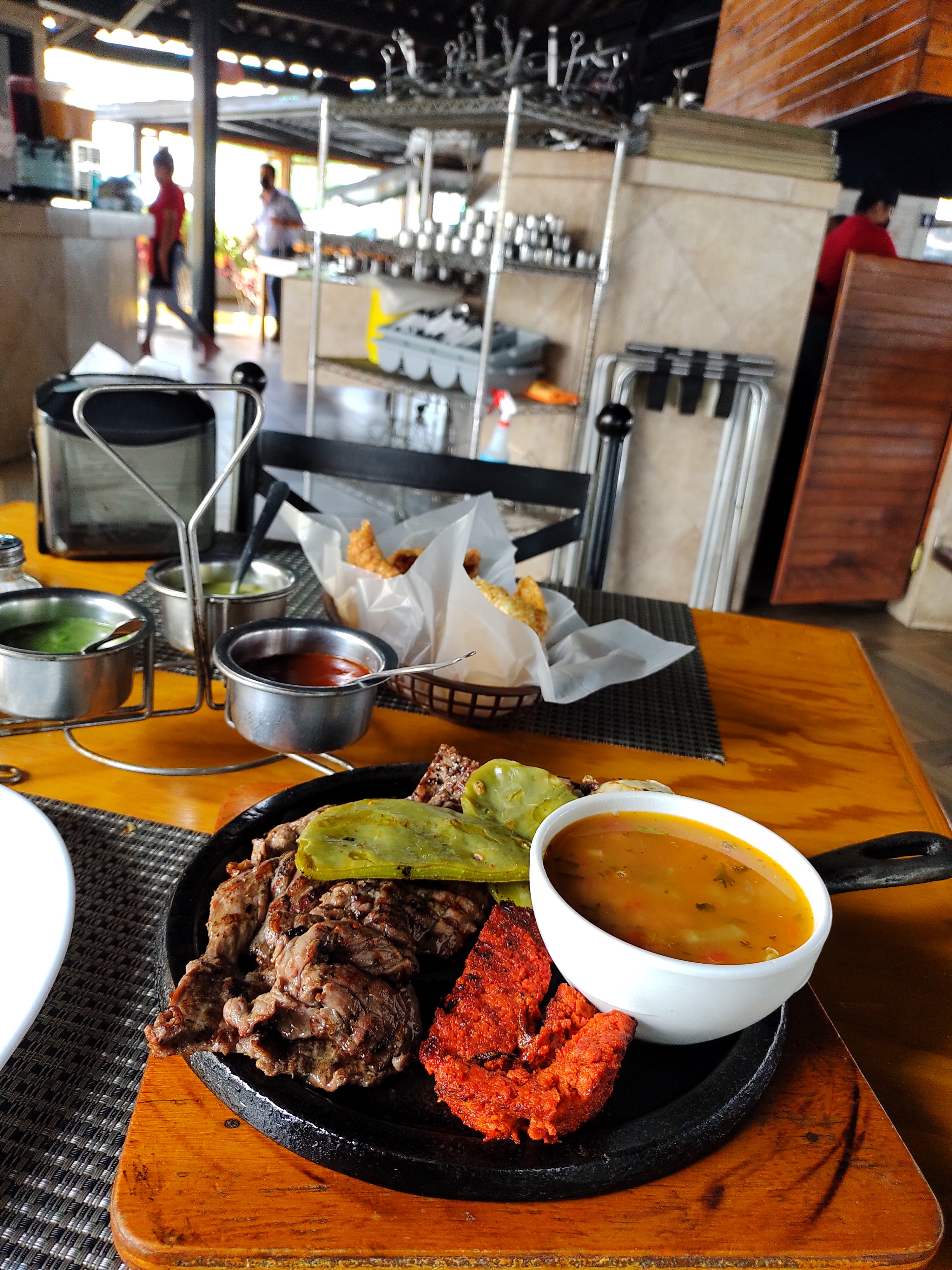 El Buffet de la Arrachera image 9