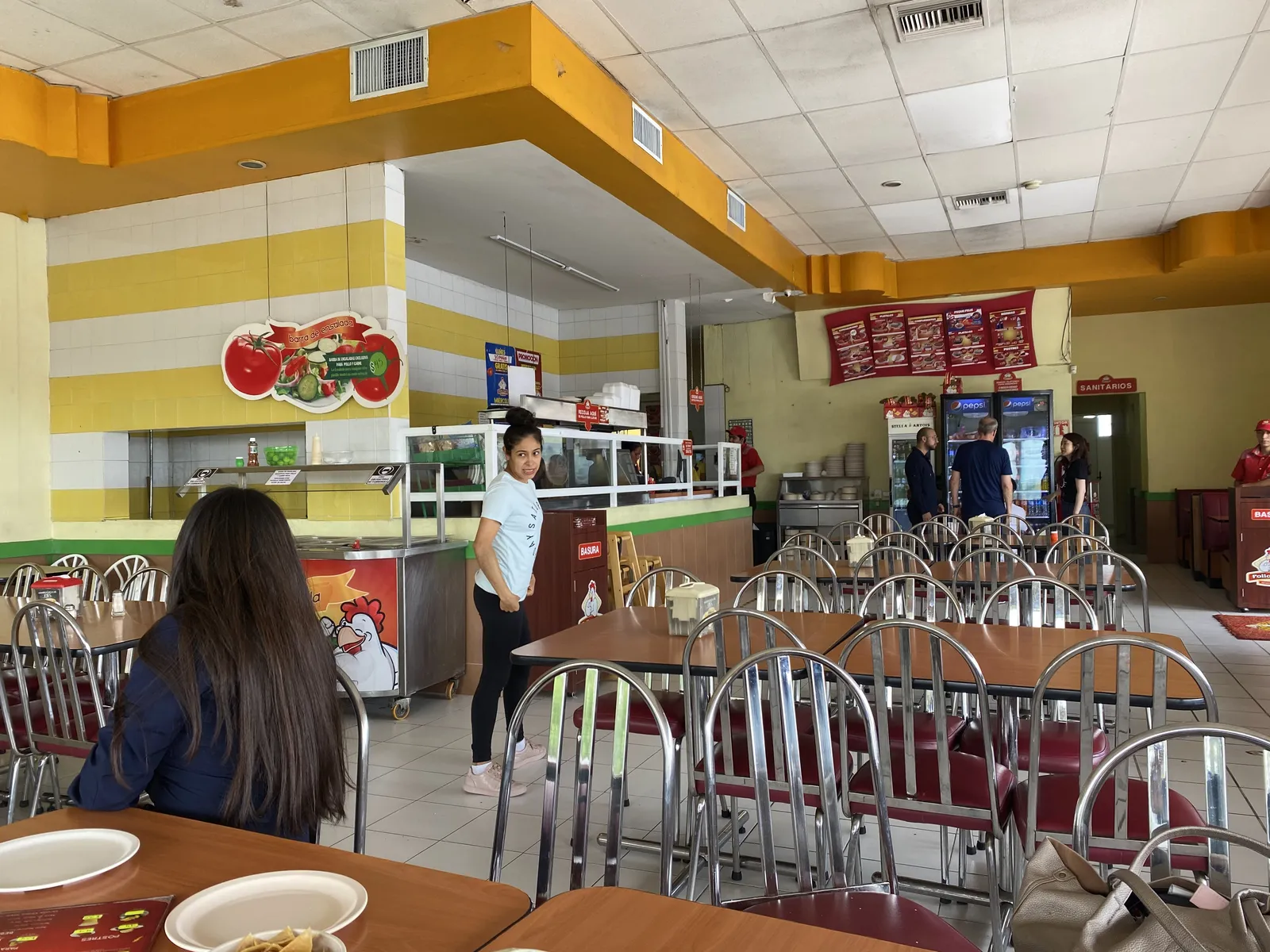 Pollo Feliz image 3