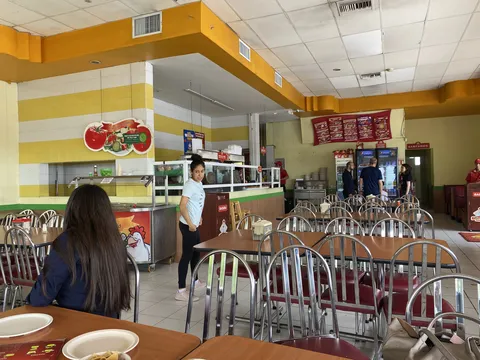 Pollo Feliz image 3
