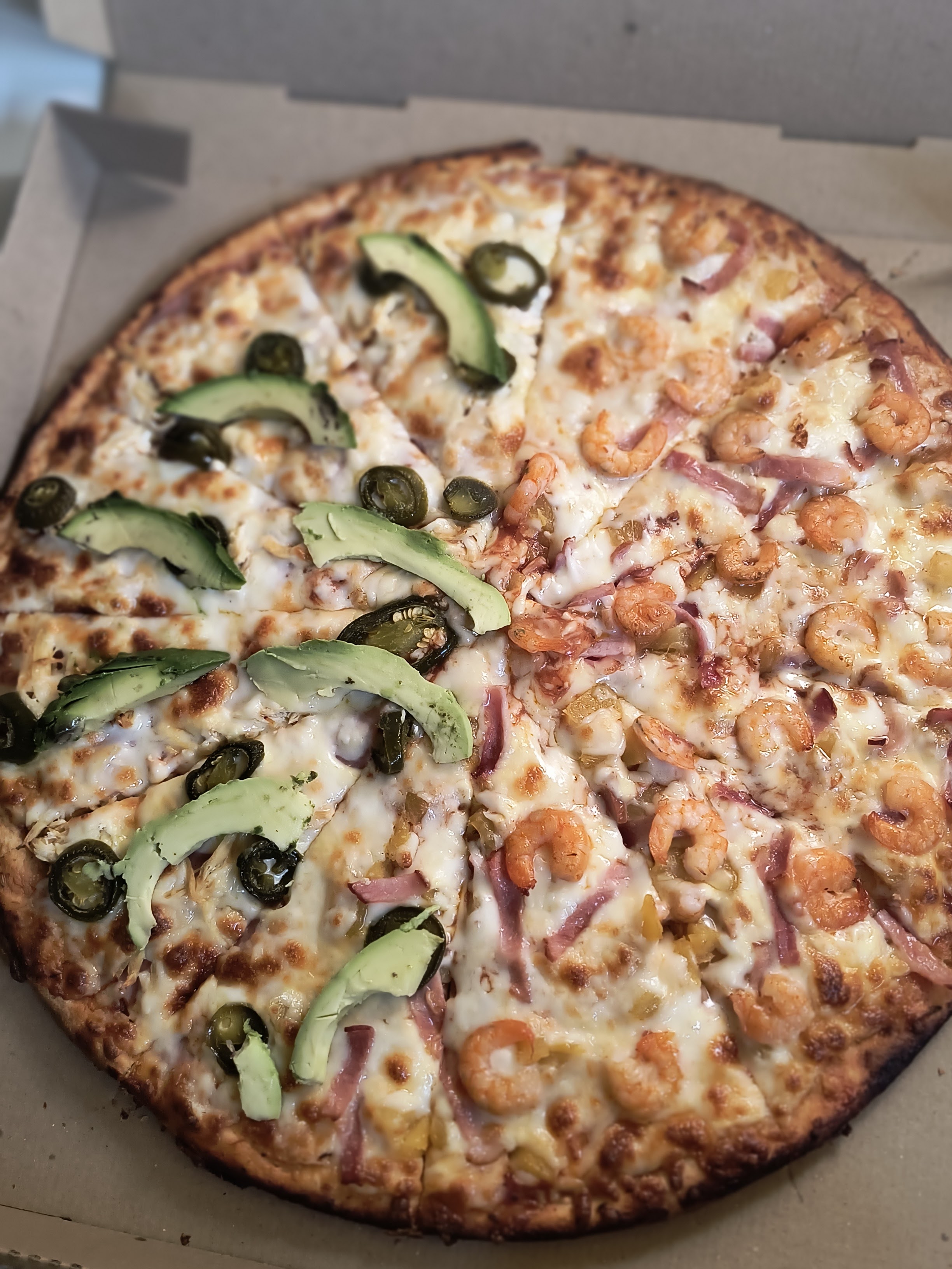 Gourmet pizza image 4