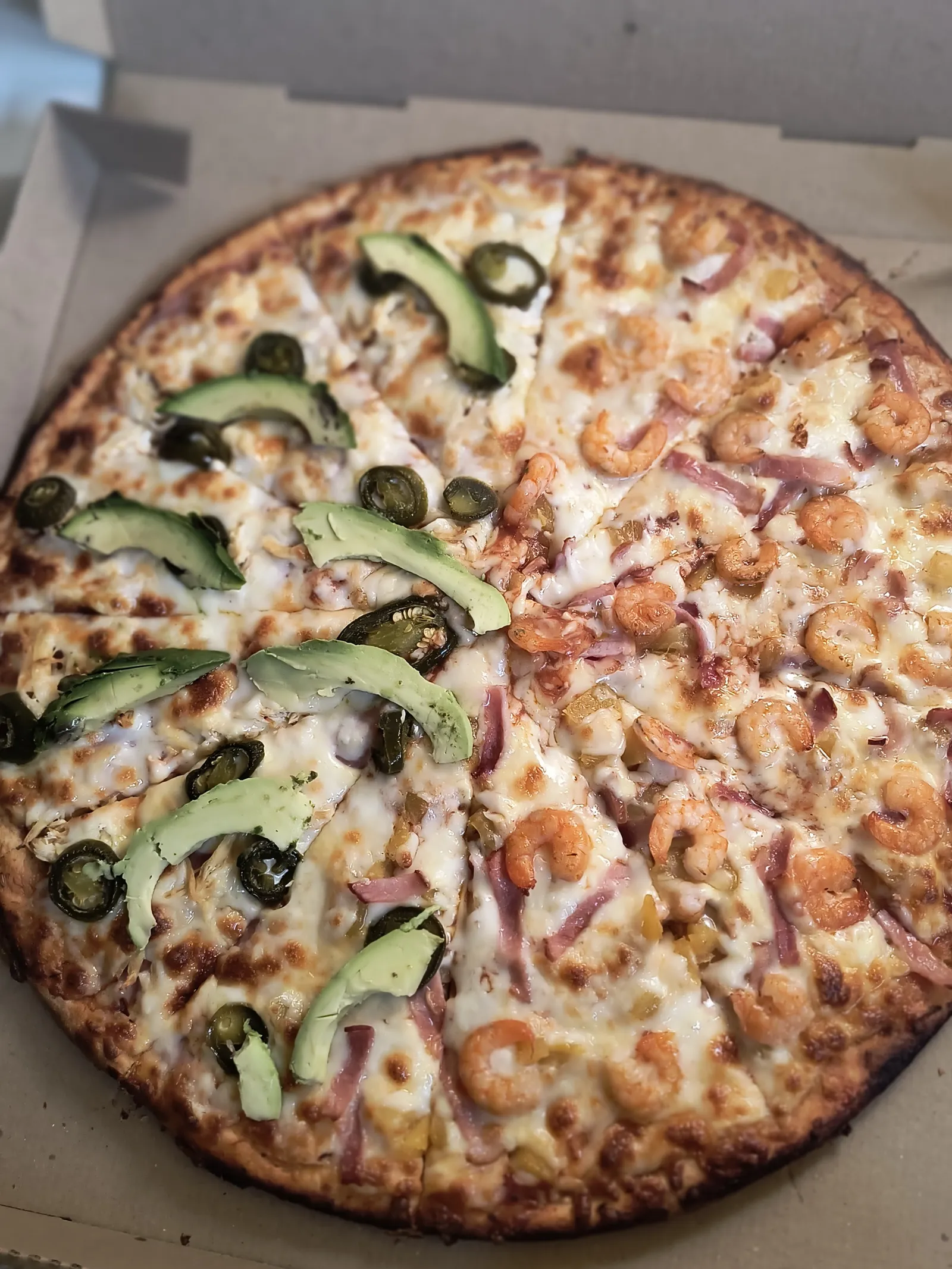 Gourmet pizza image 4