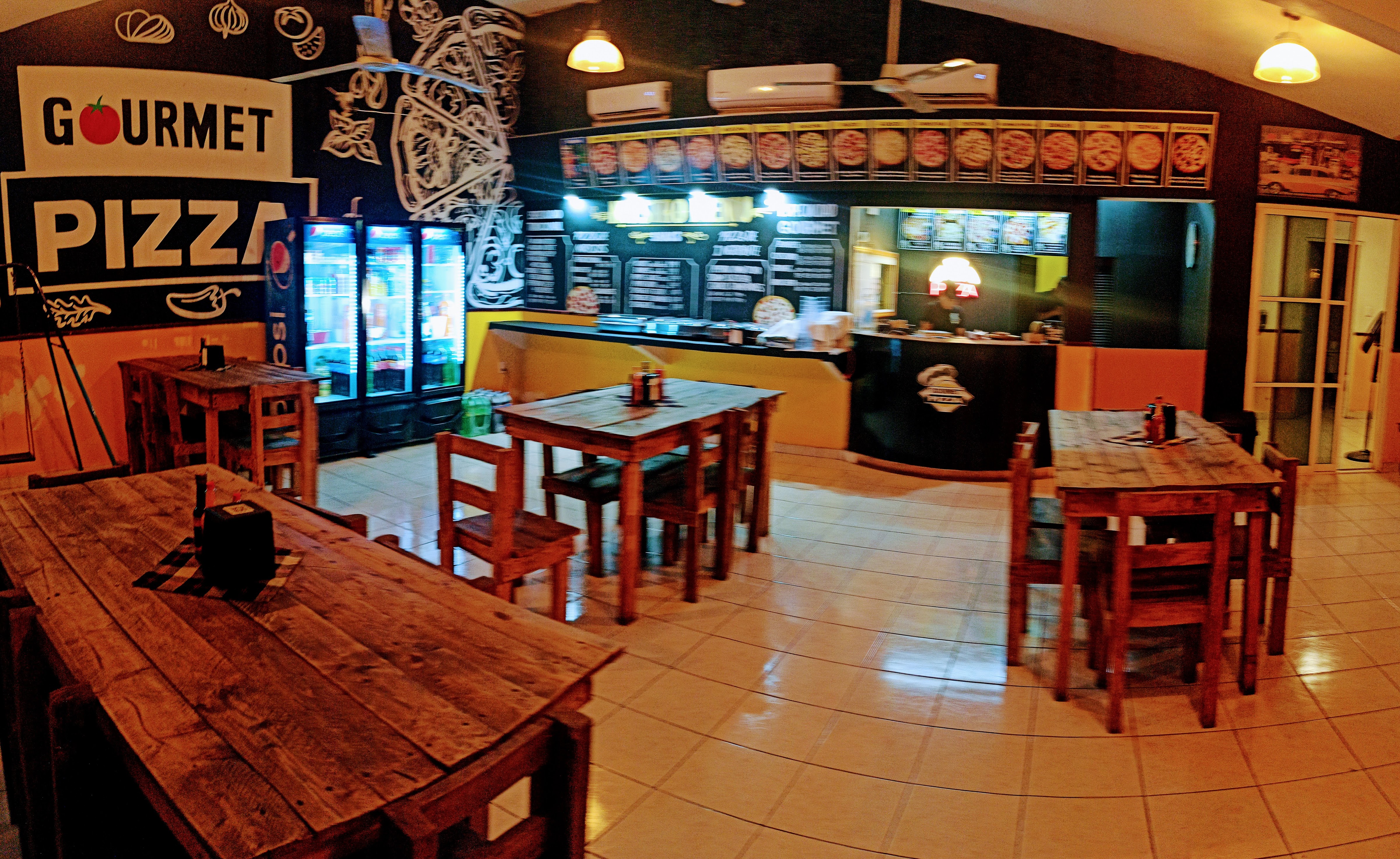 Gourmet pizza image 8