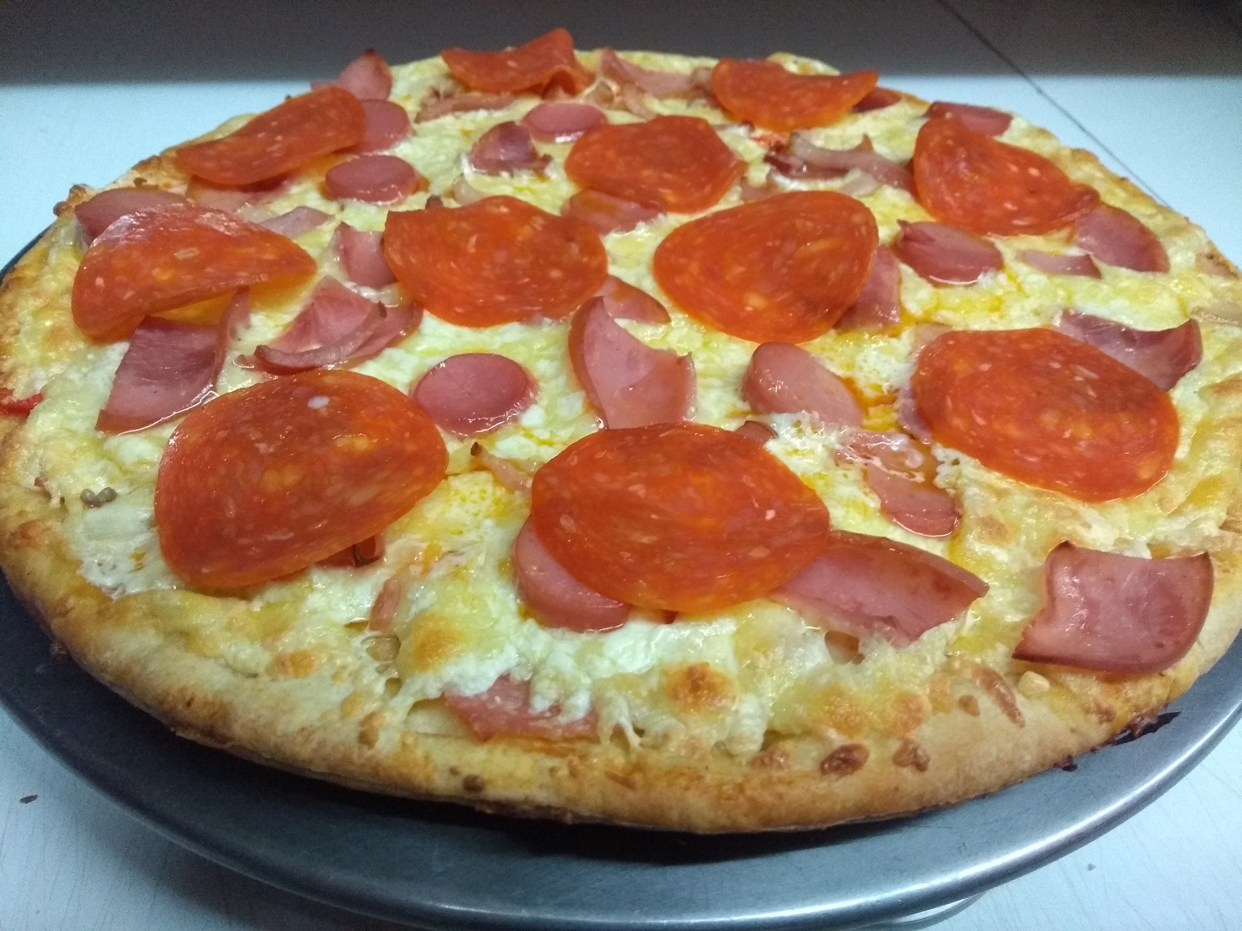 Gourmet pizza image 9