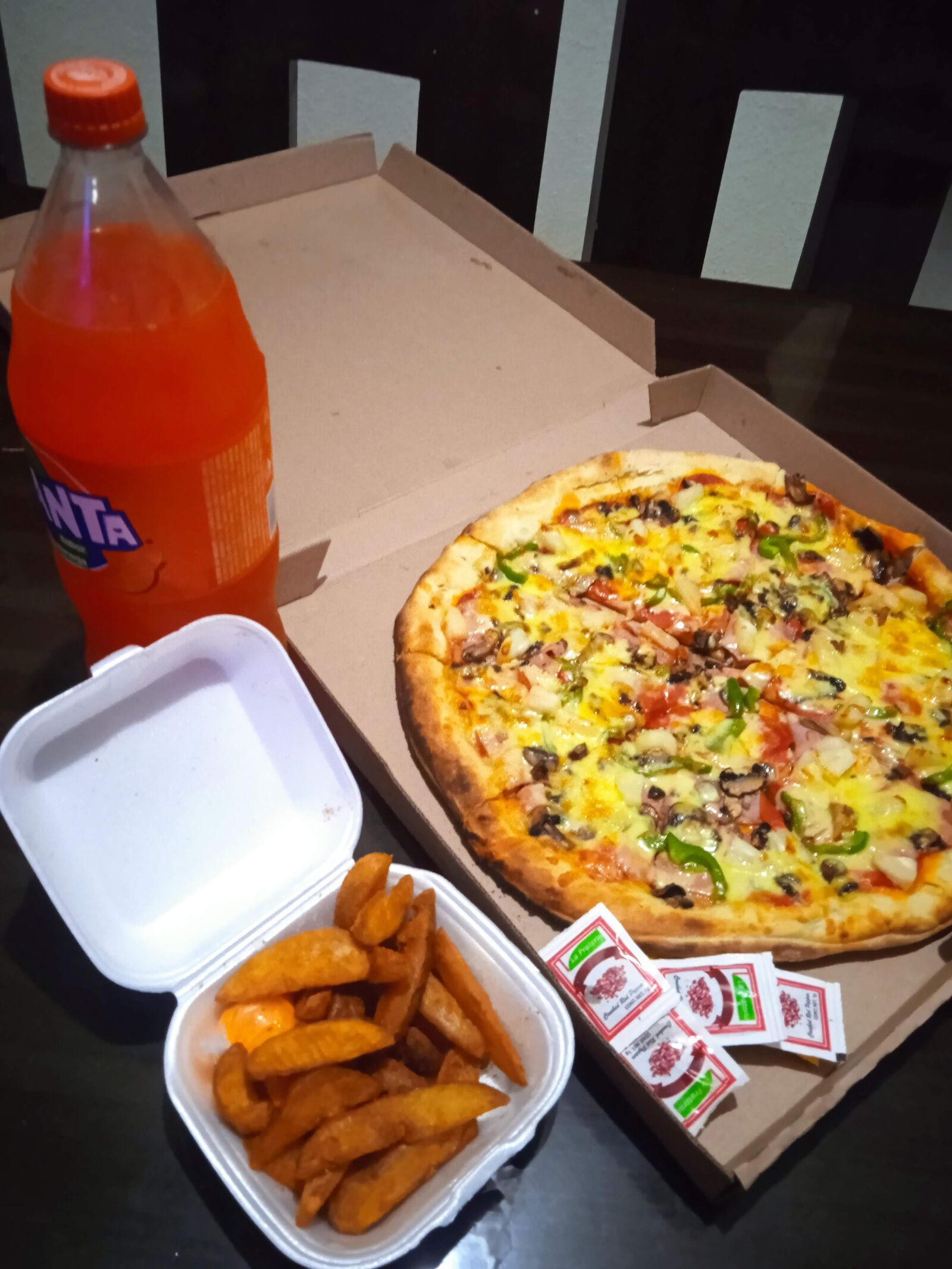 Luca Pizza Pizzas,hamburguesas Y Papas image 3