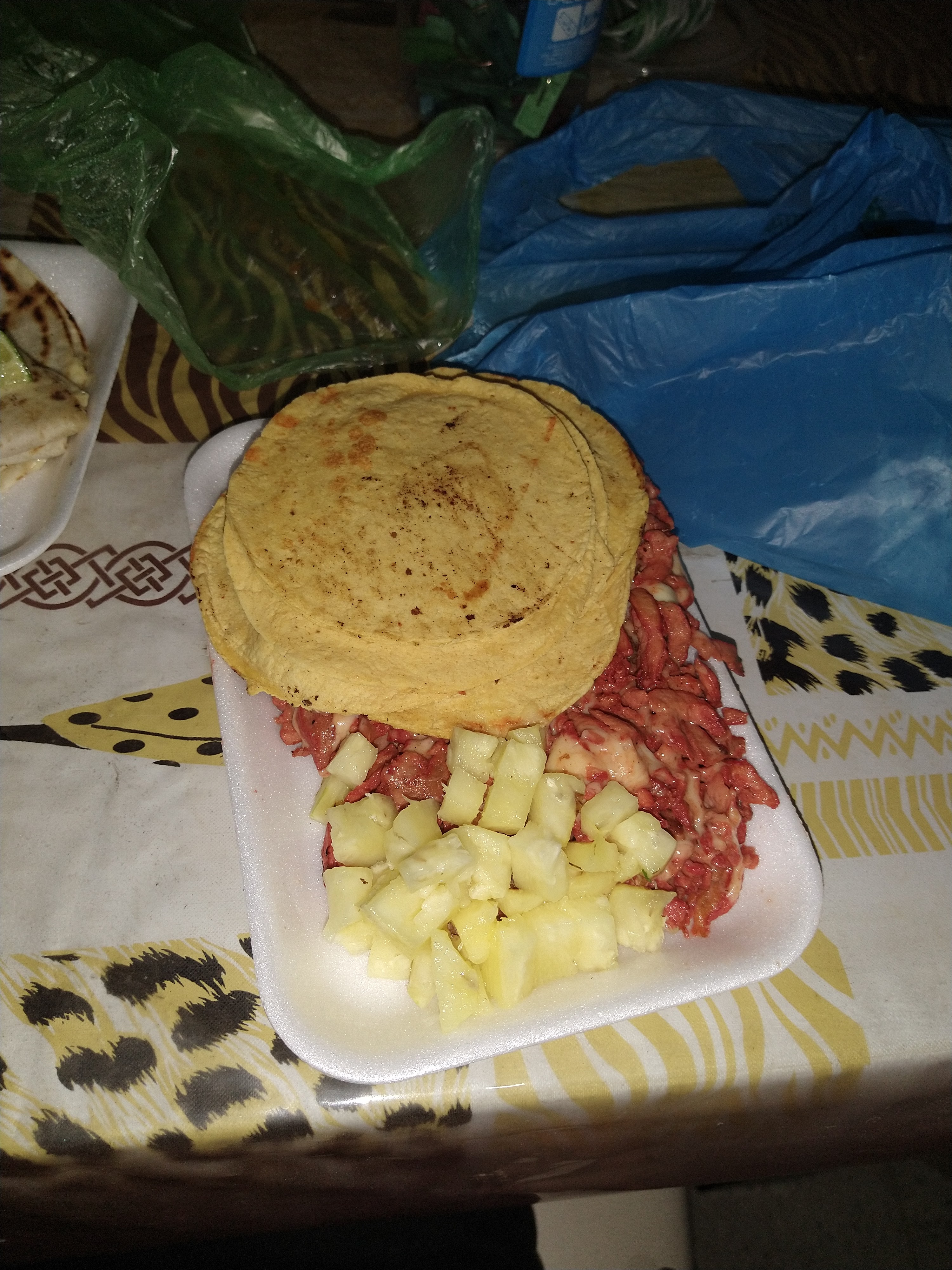 Tacos y Tortas Merlin image 2