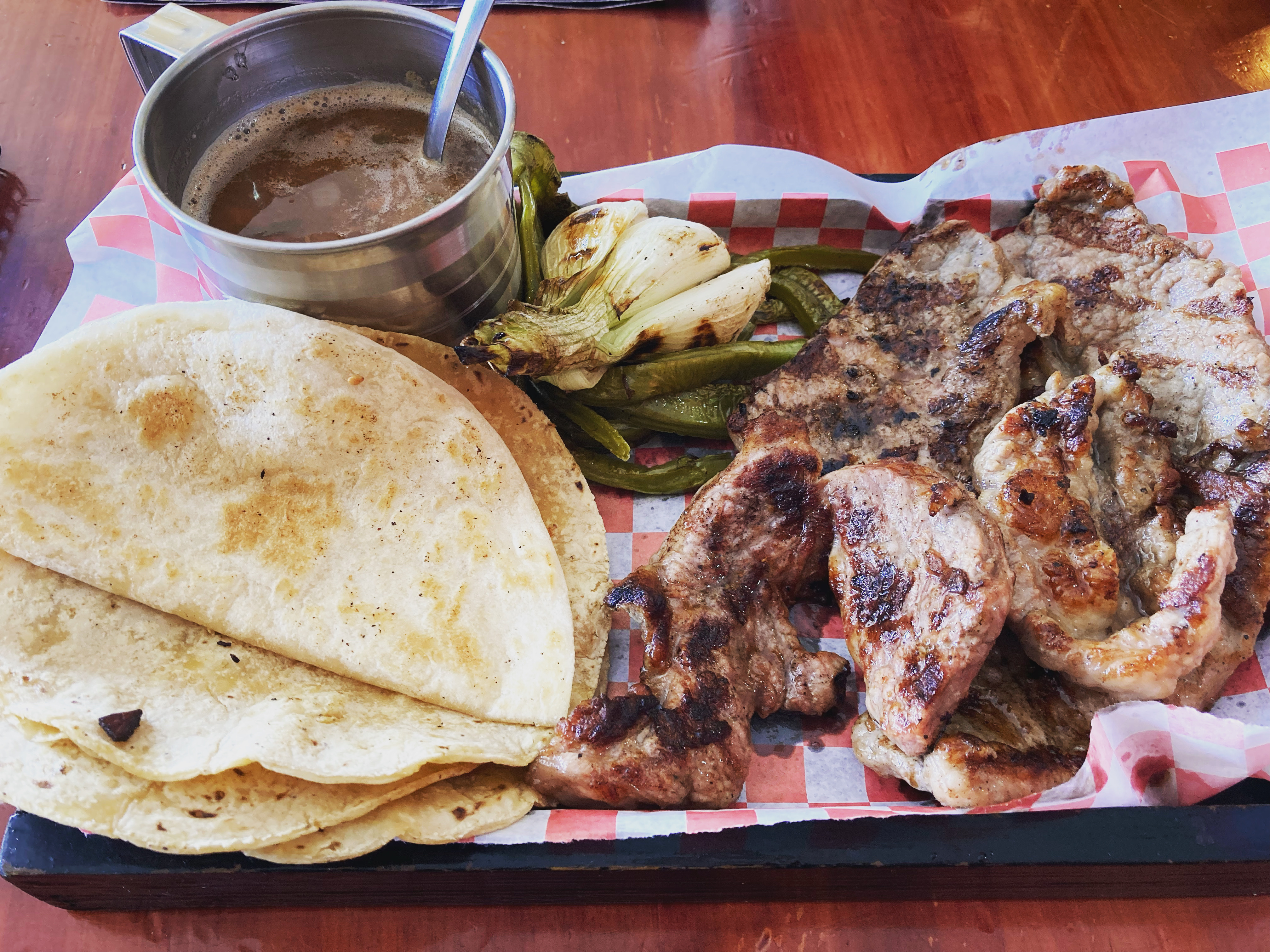 Al Carbón restaurante image 3