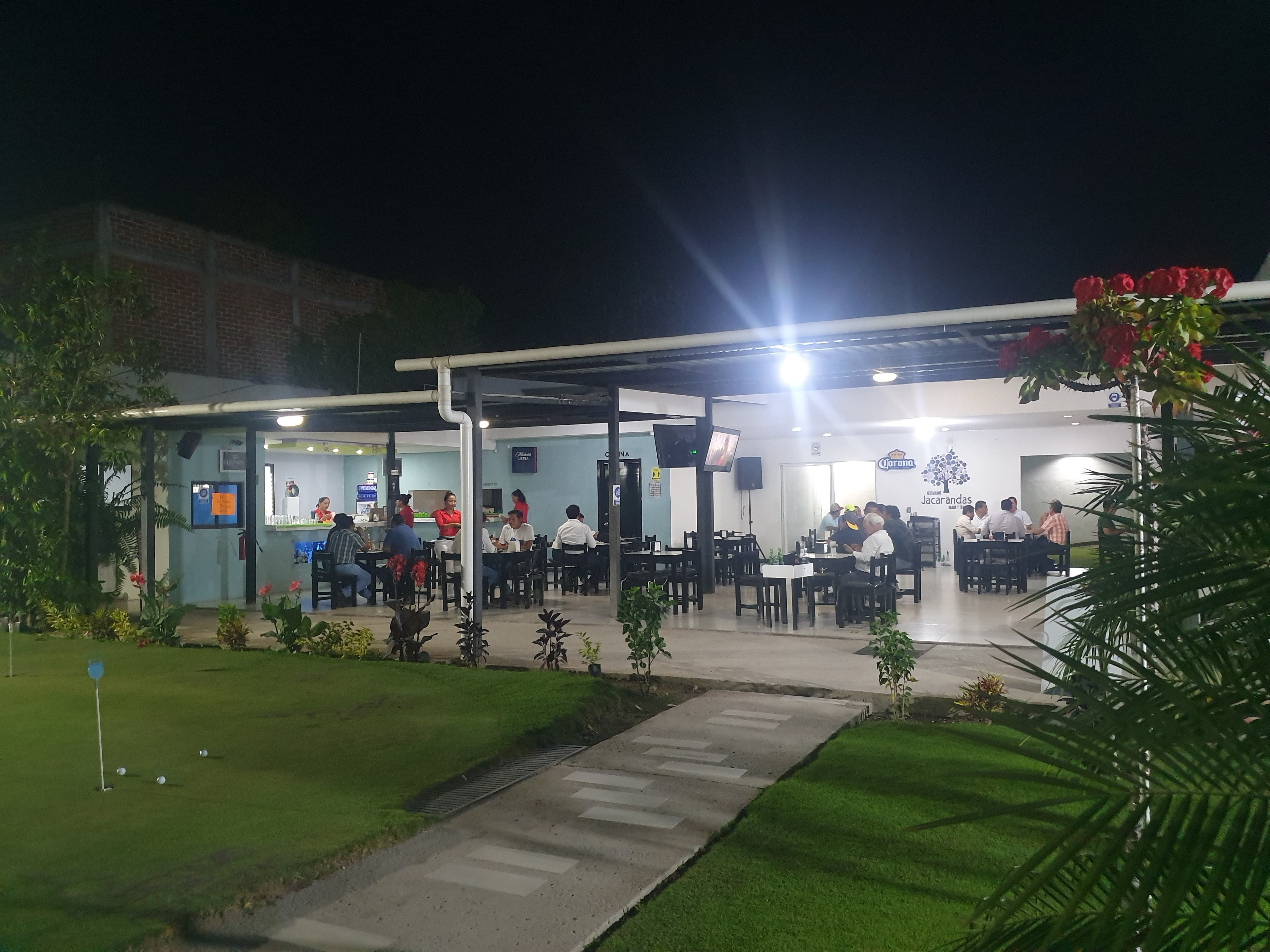 Restaurant "Las Jacarandas" image 3