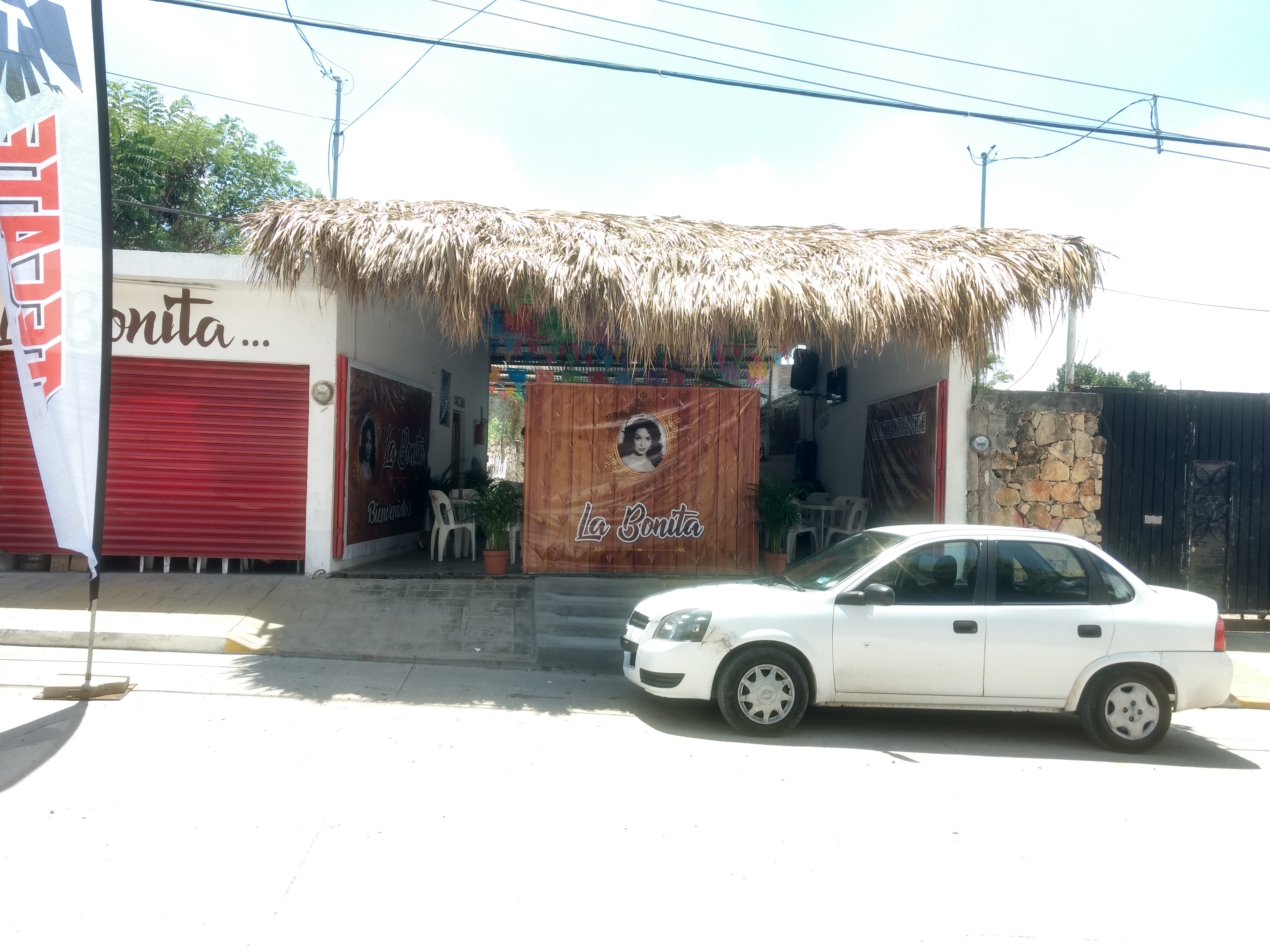 La Bonita Restaurant image 3