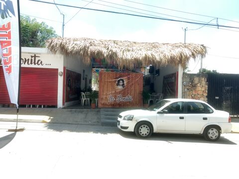 La Bonita Restaurant image 3