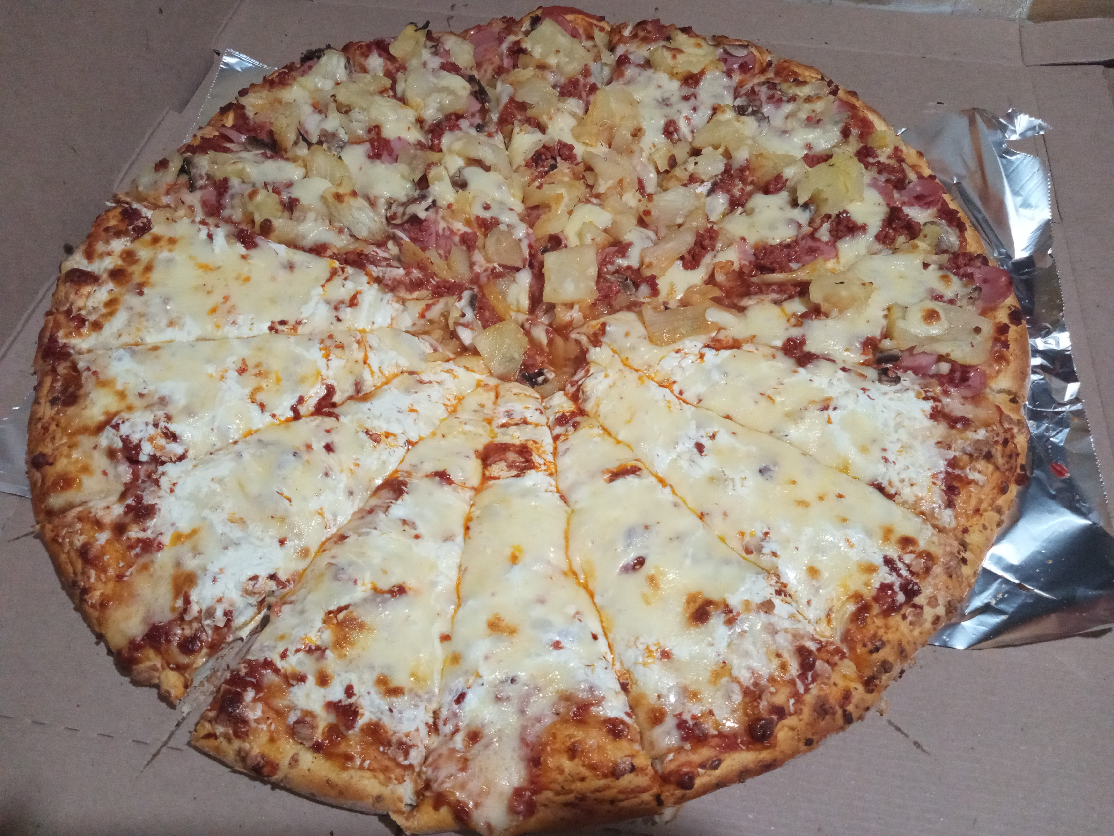 FERCHO'Z PIZZAS, chilaquiles image 9