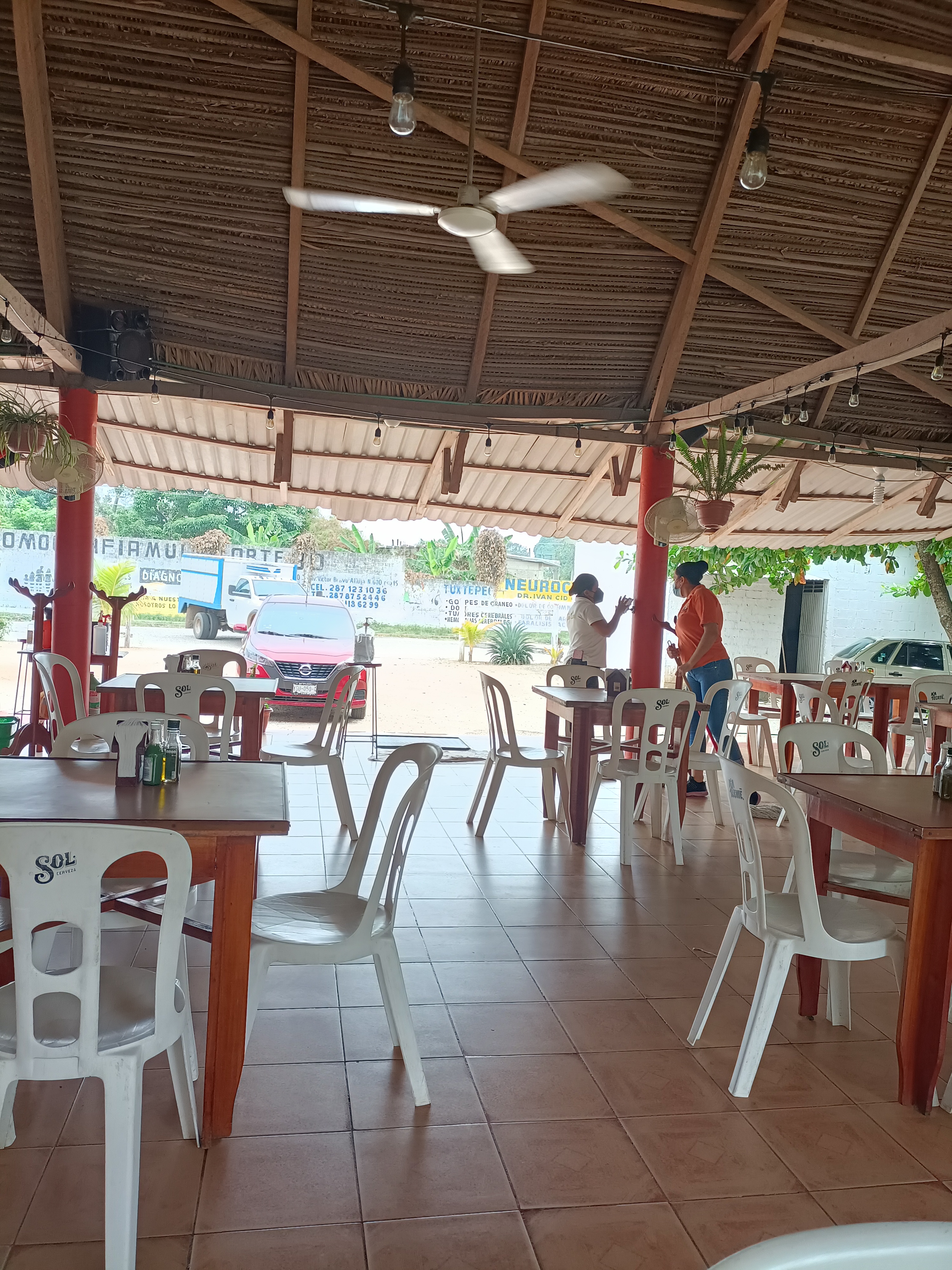 Restaurant Lapa Lapa image 1