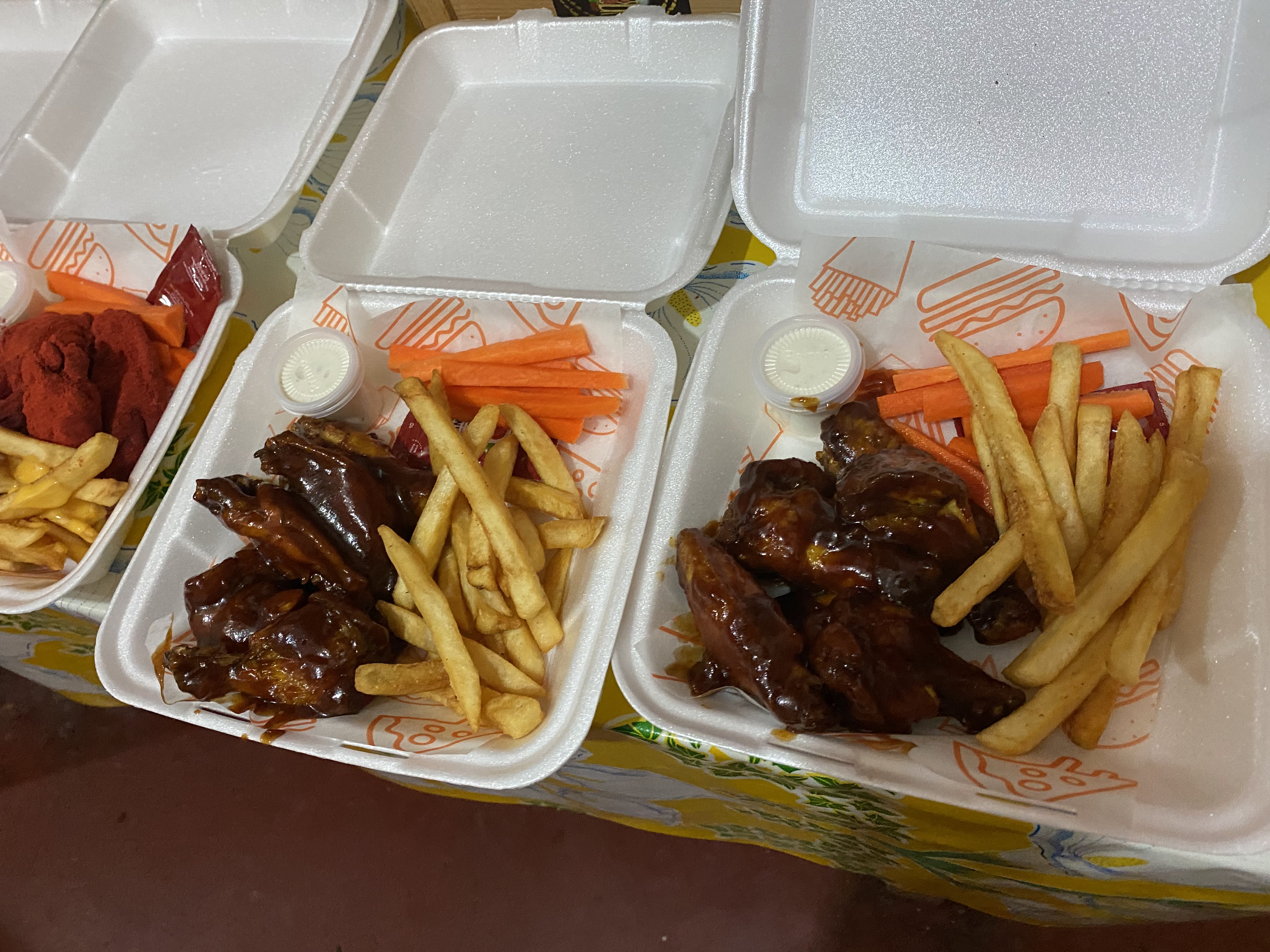 LA K-baña Hamburguers and snack image 3