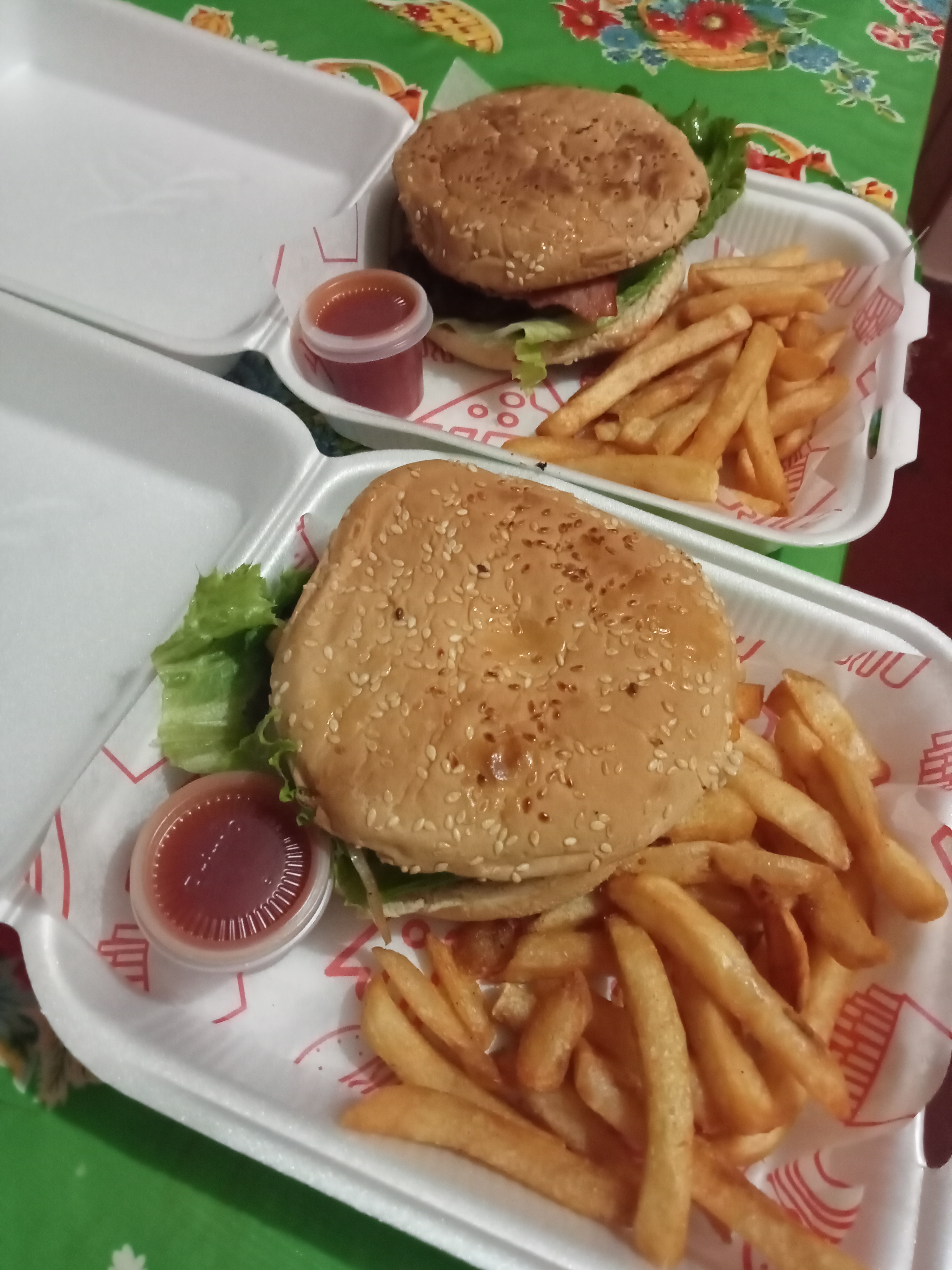 LA K-baña Hamburguers and snack image 4