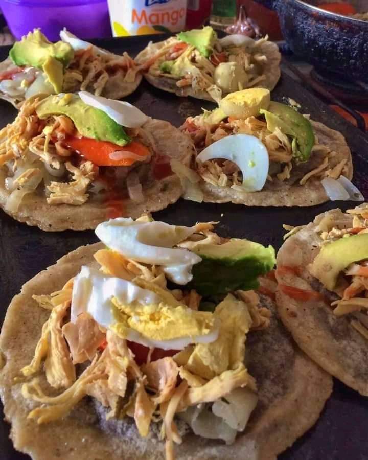 ANTOJITOS..JULITO. image 1