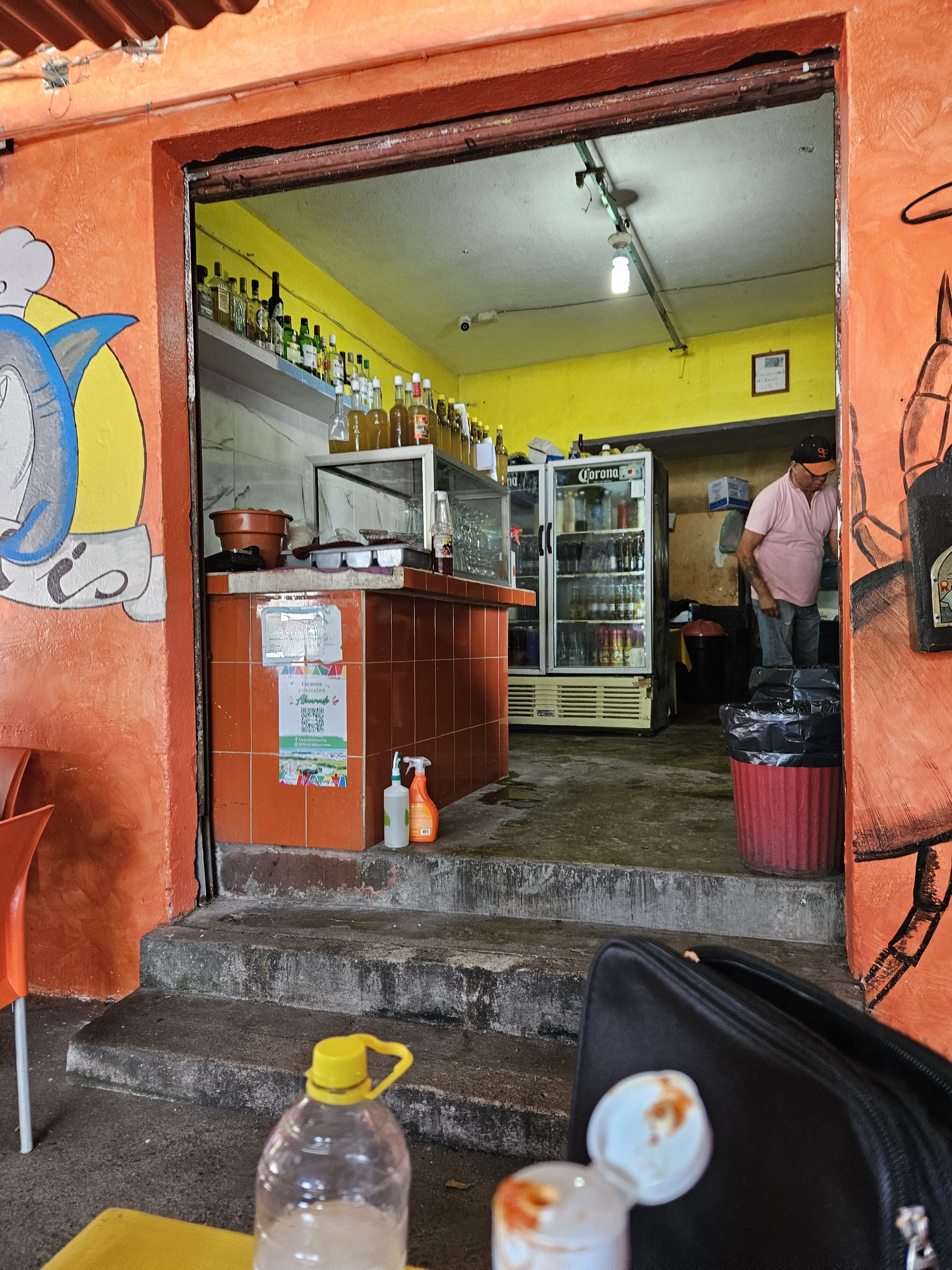 Restaurante y cokteleria poli image 1