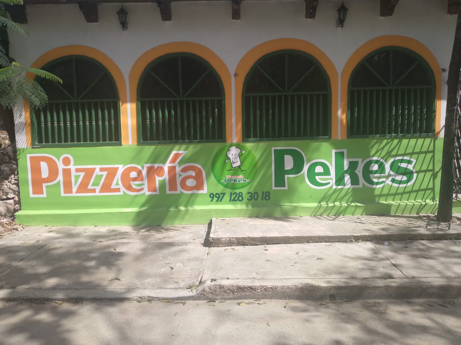 Pizzeria Pekes image 1