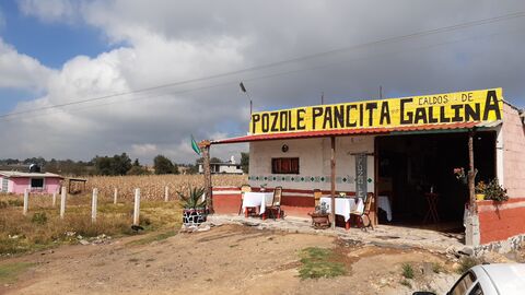 Pozole, Pancita y Caldo de Gallina "Rosy" image 1