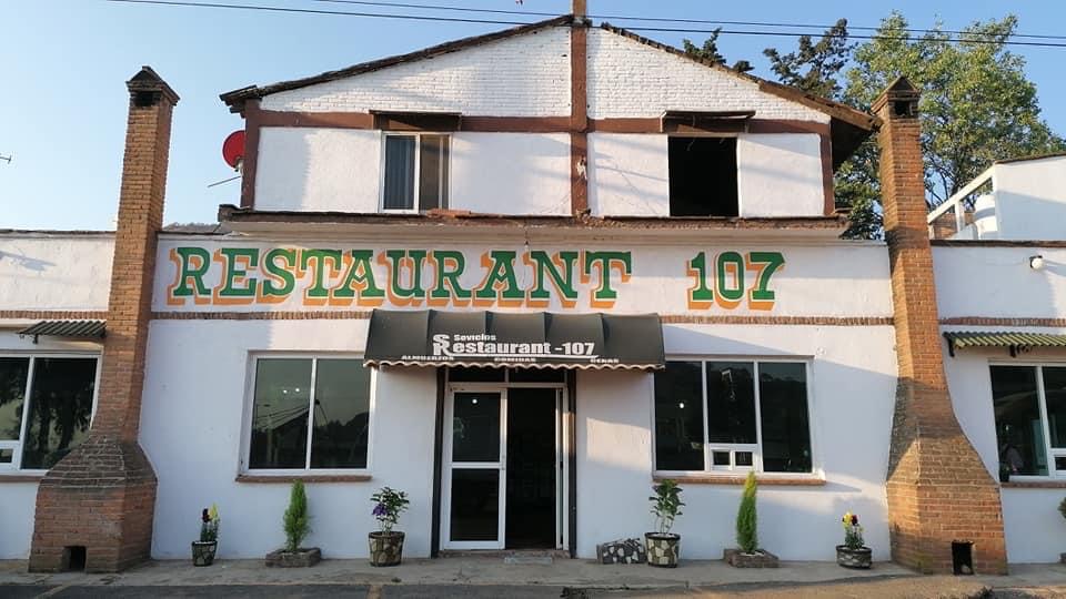RESTAURANT EL 107 image 3