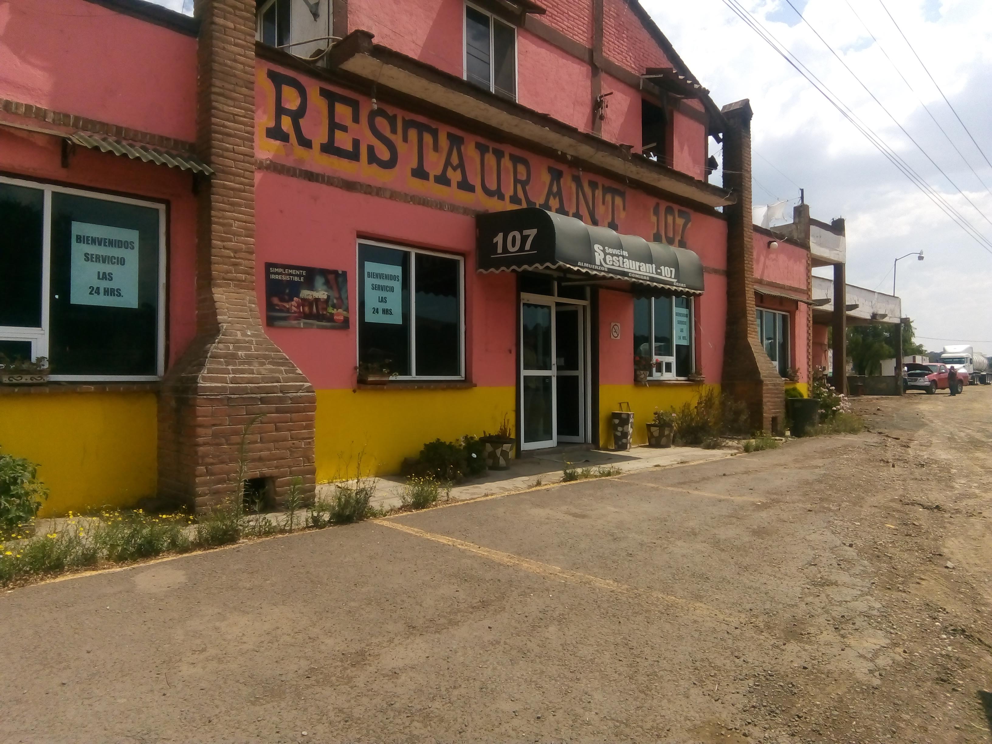 RESTAURANT EL 107 image 4