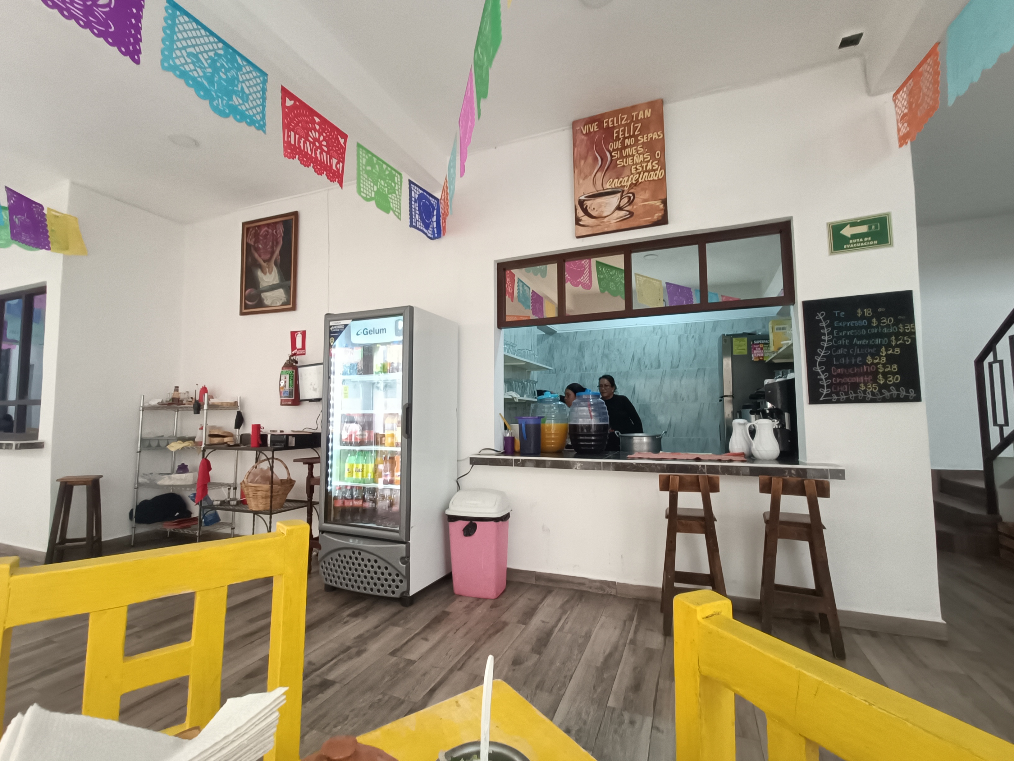 Alebrije restaurante image 5