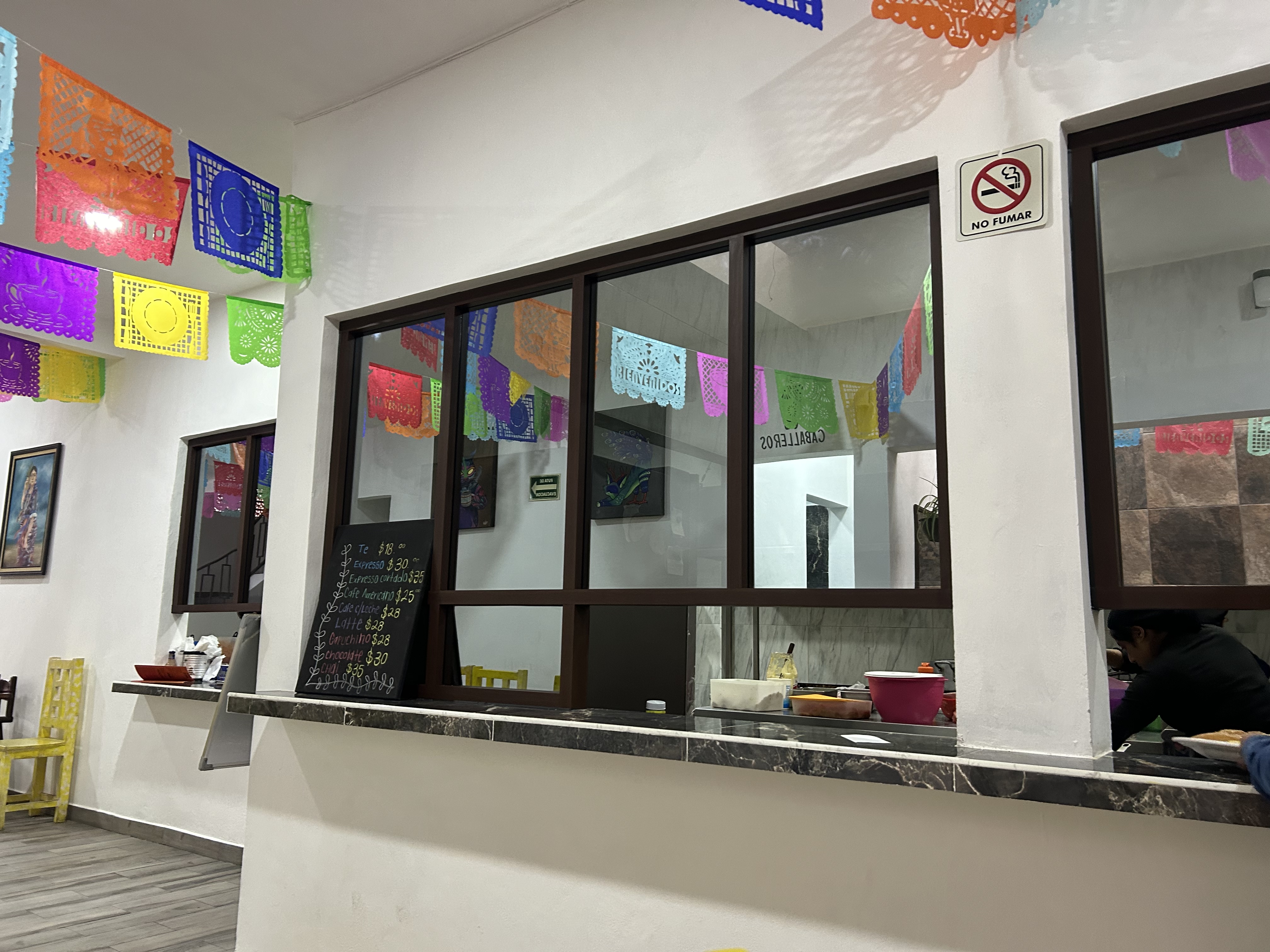 Alebrije restaurante image 9