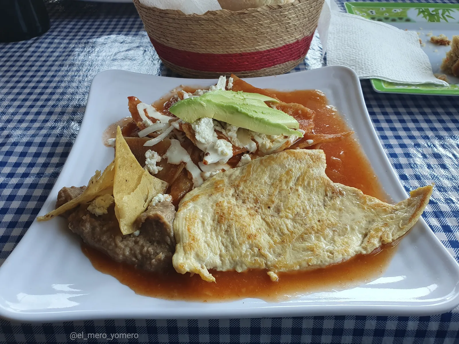 Chilaquiles y Arracheras image 8