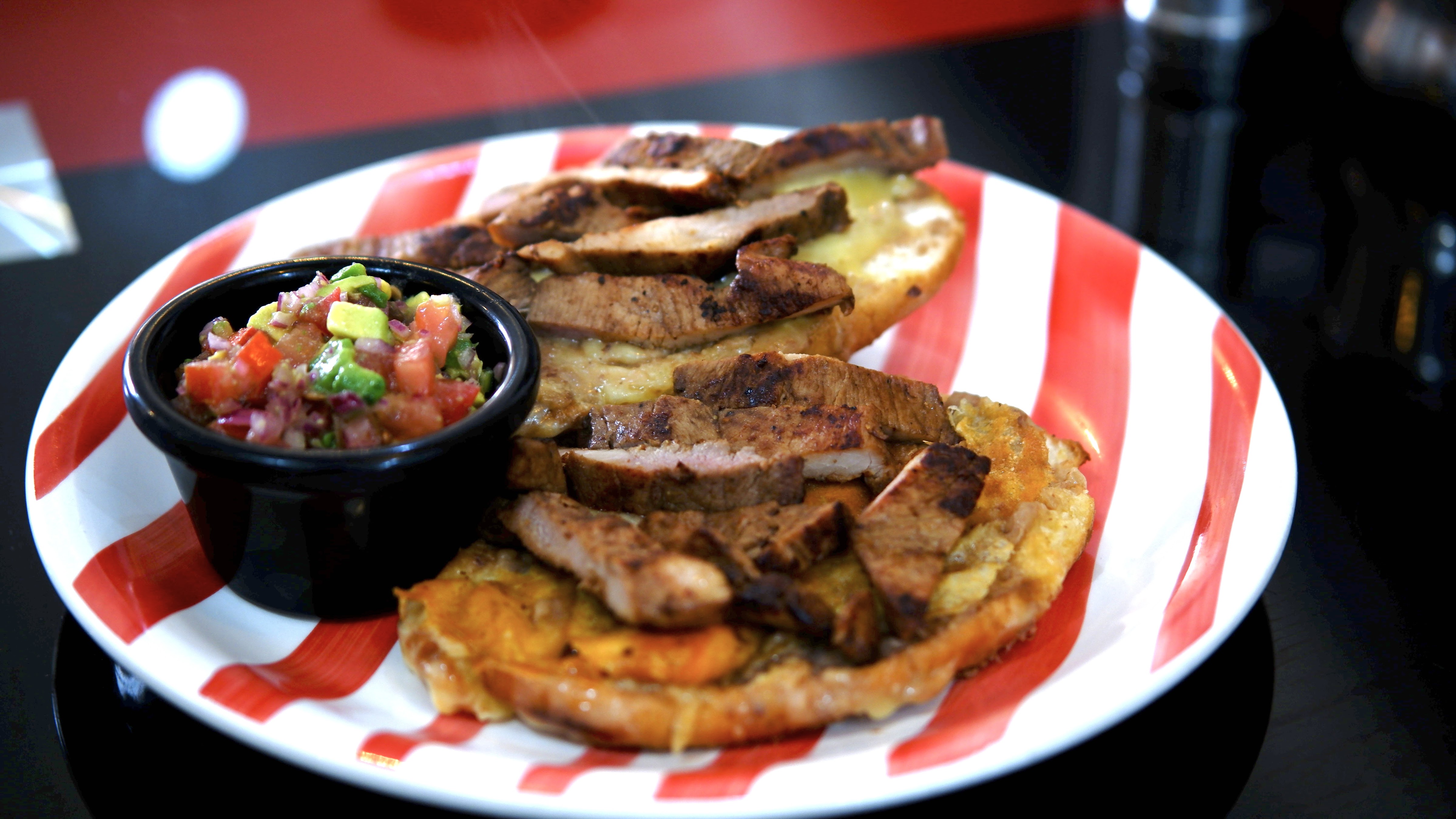 Diamonds Grill Restaurante image 5