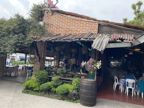 Restaurante jarochos image 5