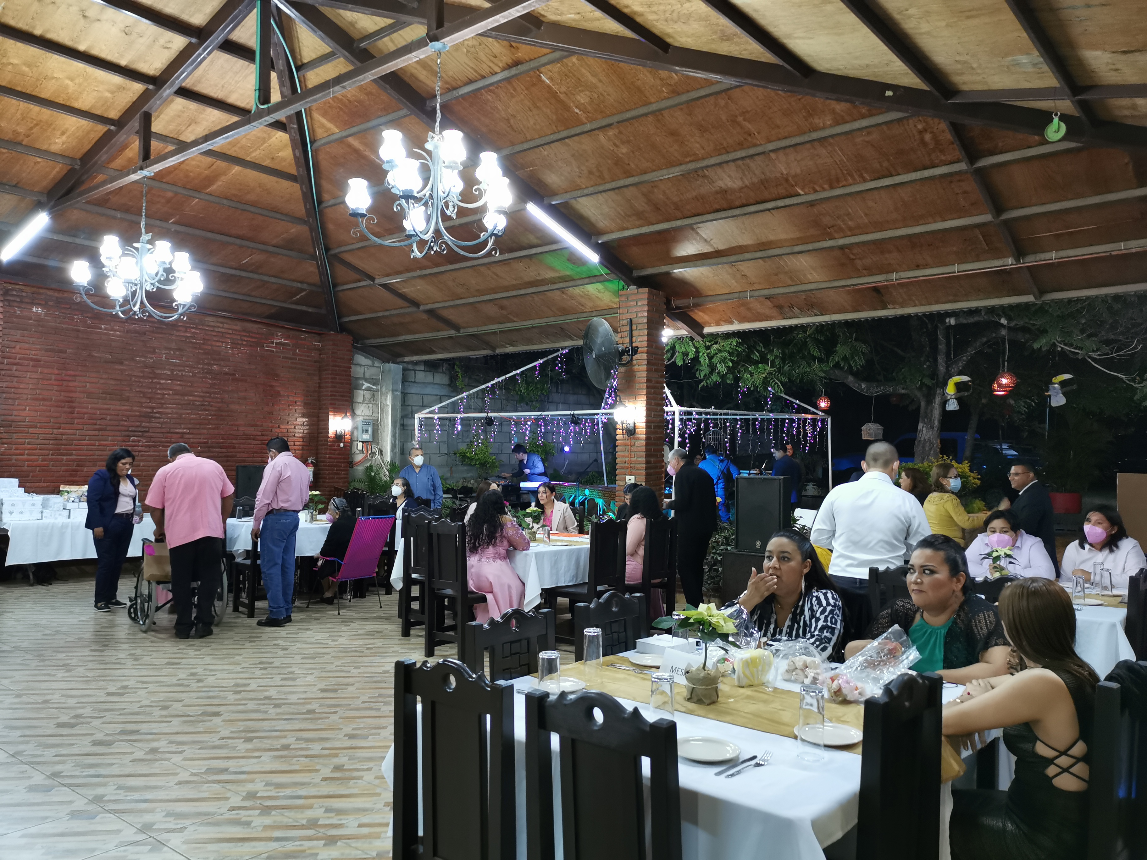 Mi Quinta Restaurante image 1