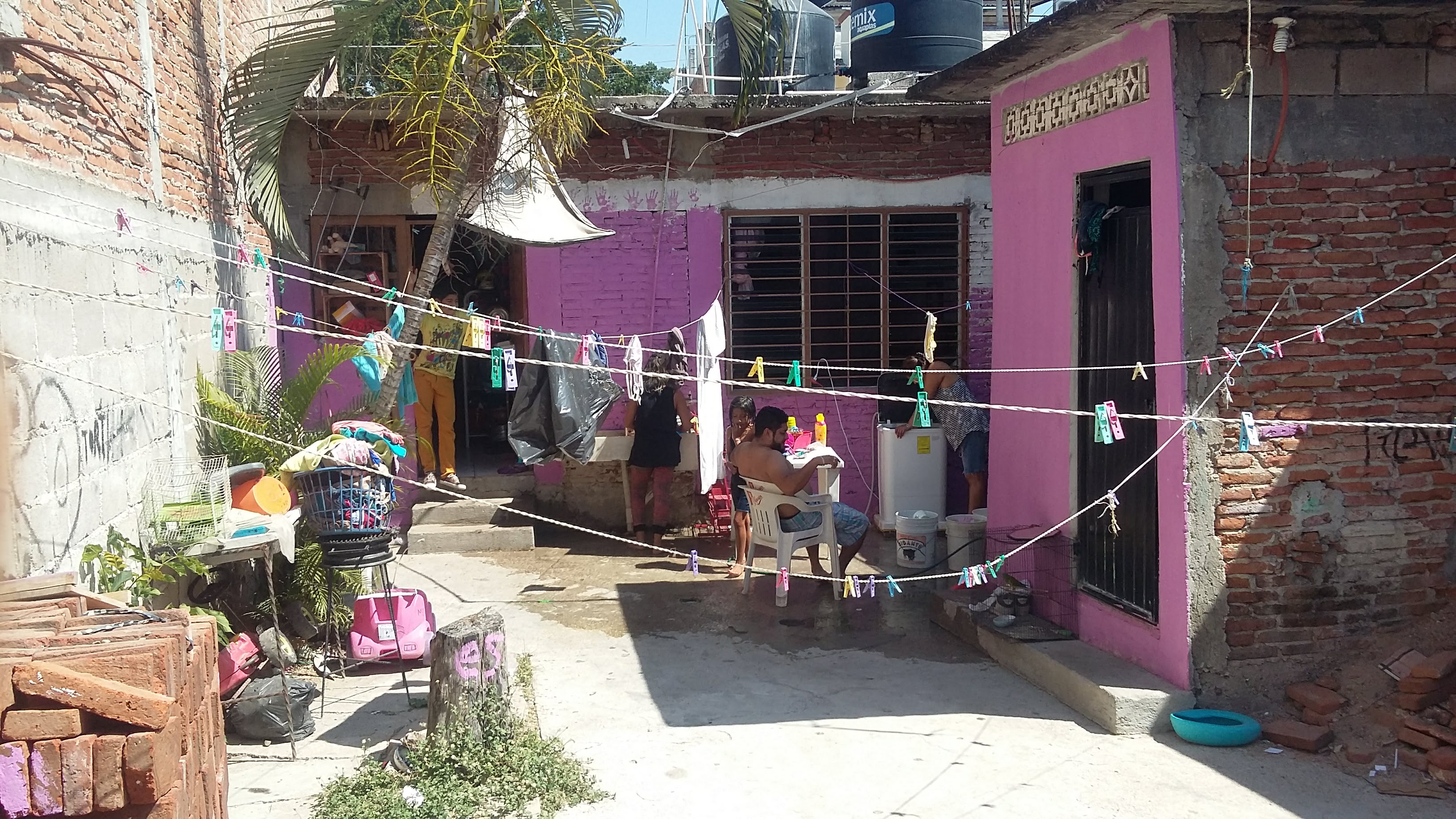 La Antigua Restaurant Familiar image 2