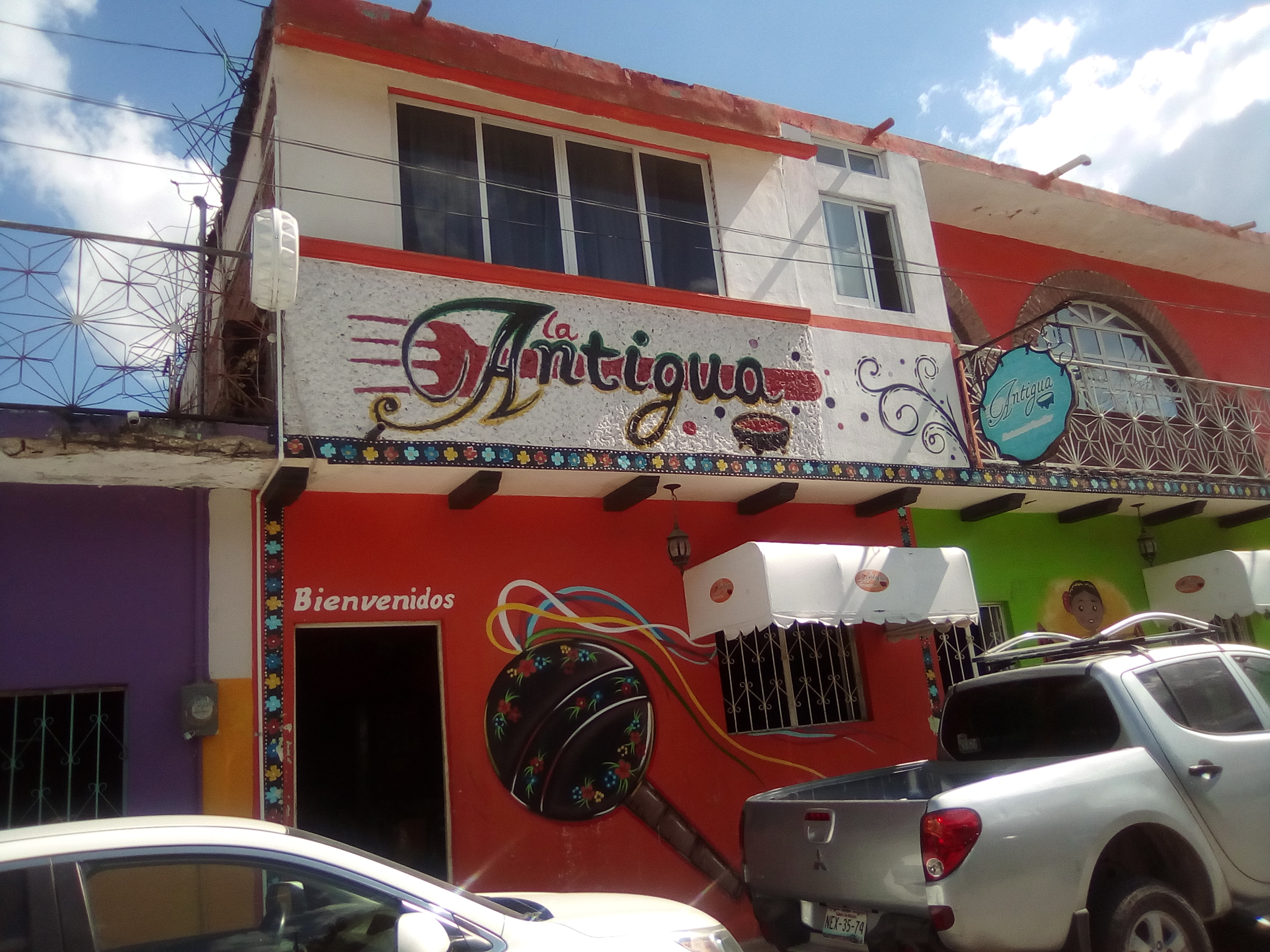 La Antigua Restaurant Familiar image 5