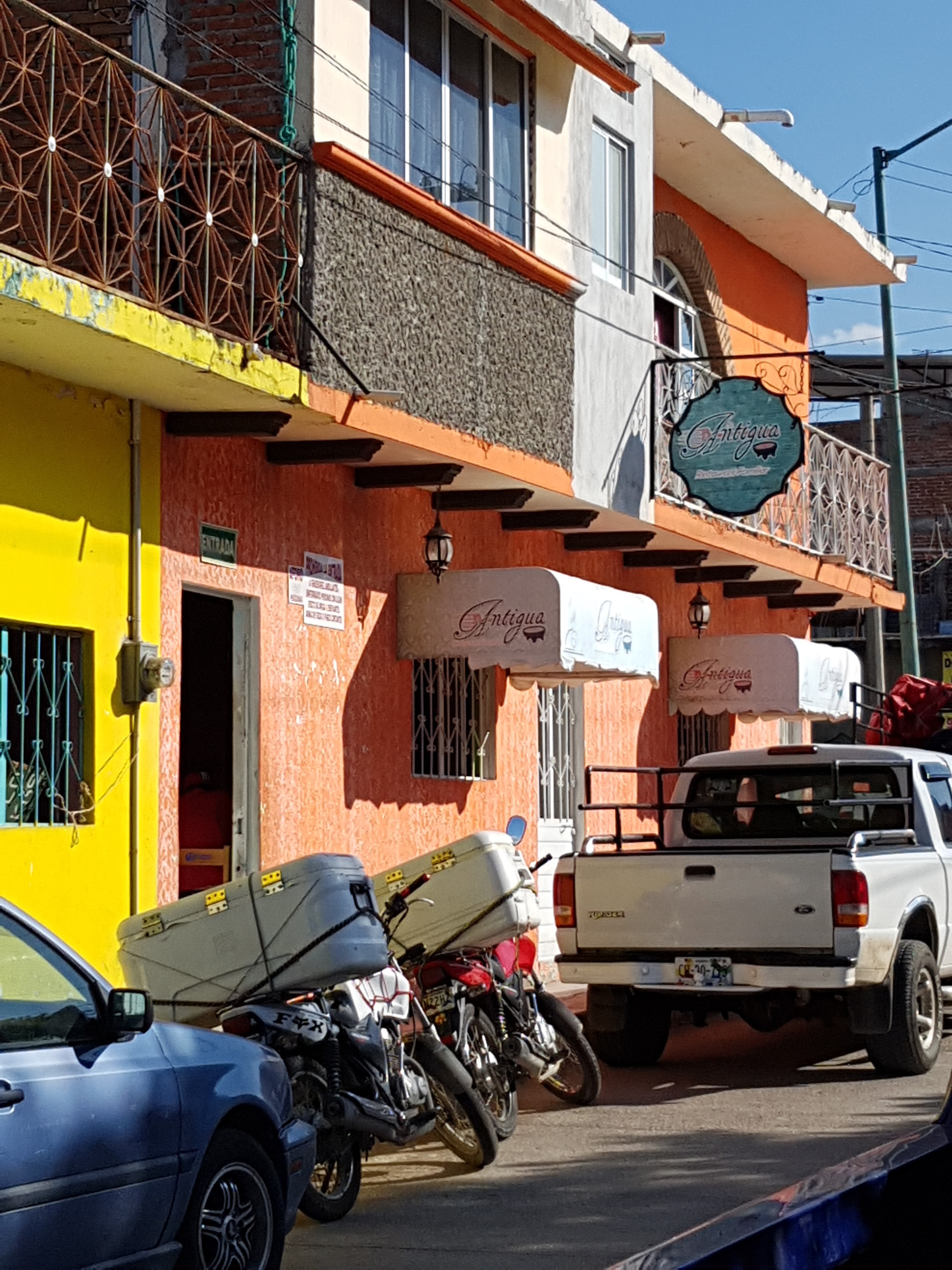 La Antigua Restaurant Familiar image 8