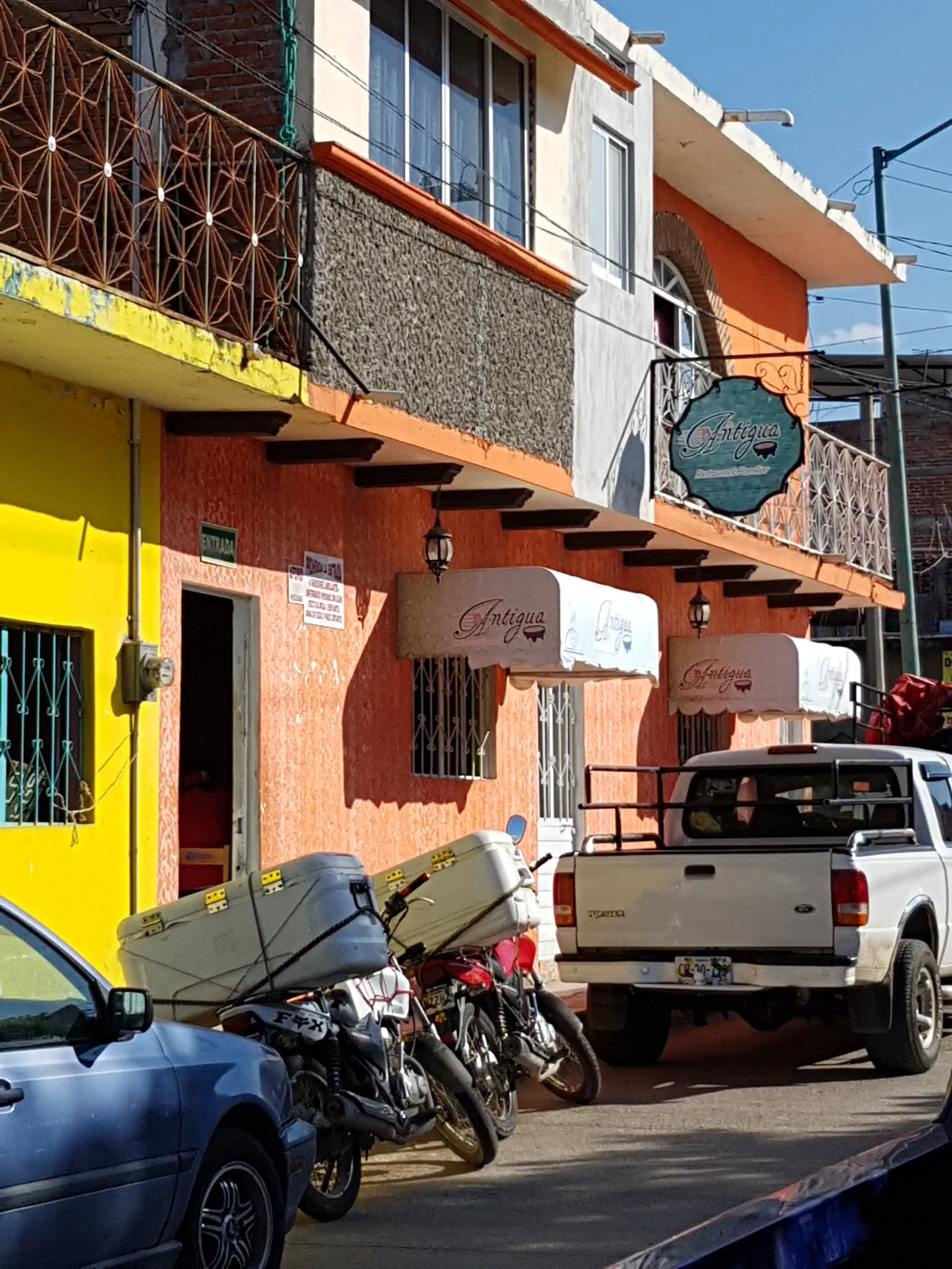 La Antigua Restaurant Familiar image 8