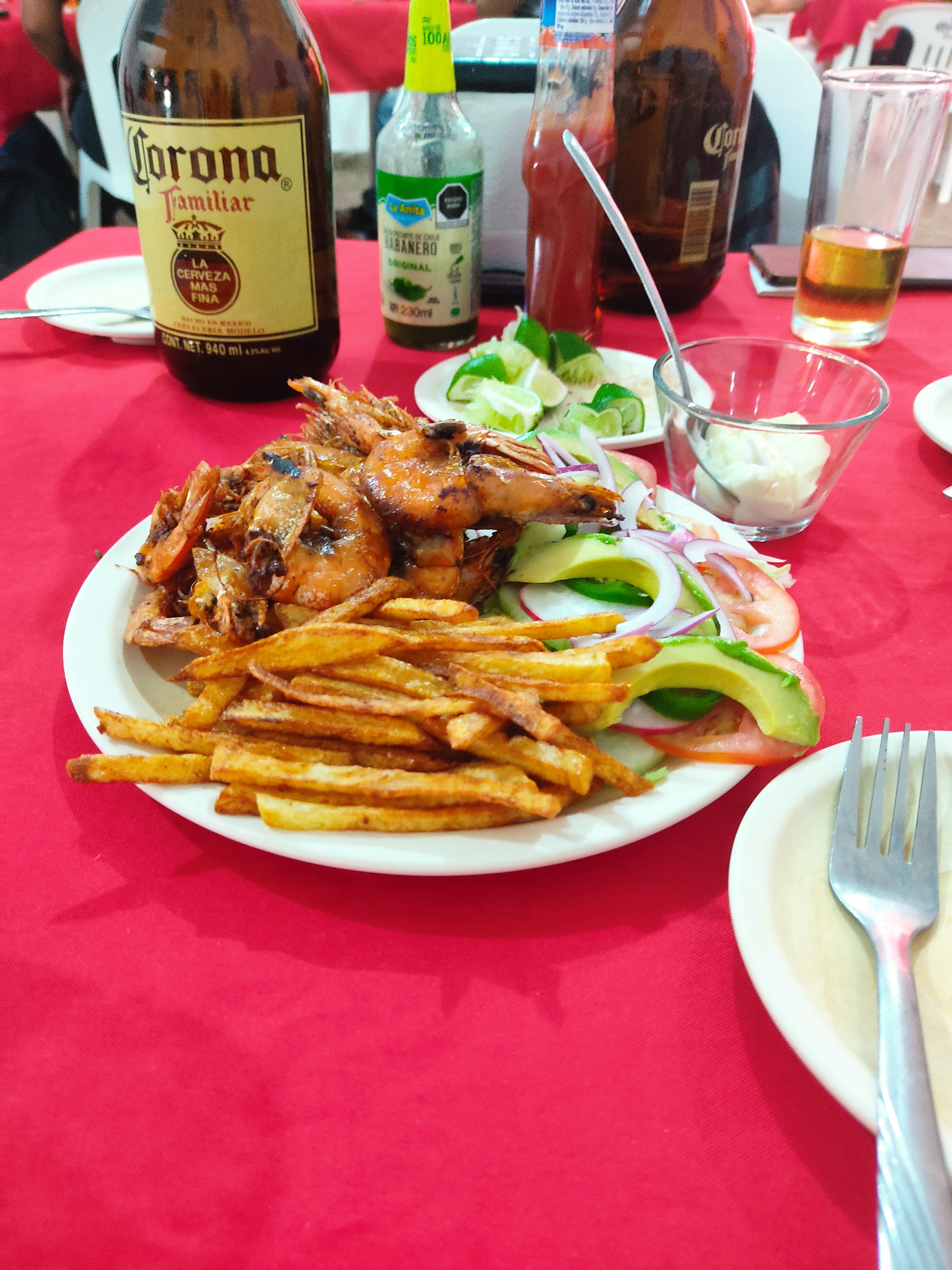 OMYS RESTAURANTE image 4