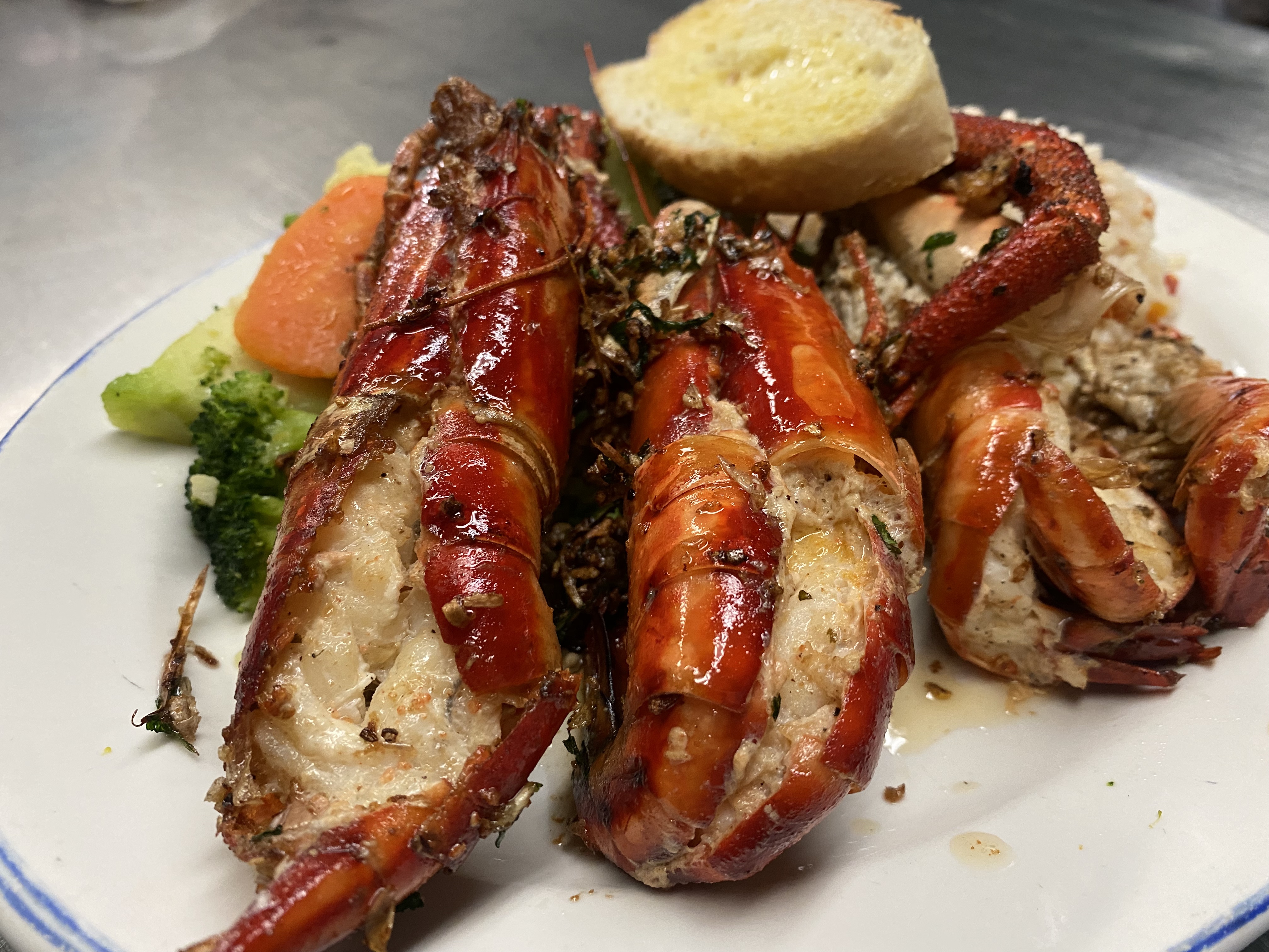 Marisquería los Delfines image 7