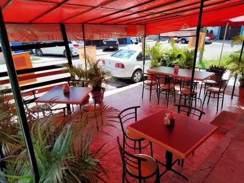 Restaurant Doña July image 1
