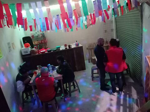 Moto bar image 1