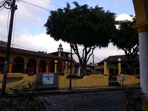 Los Portales image 6