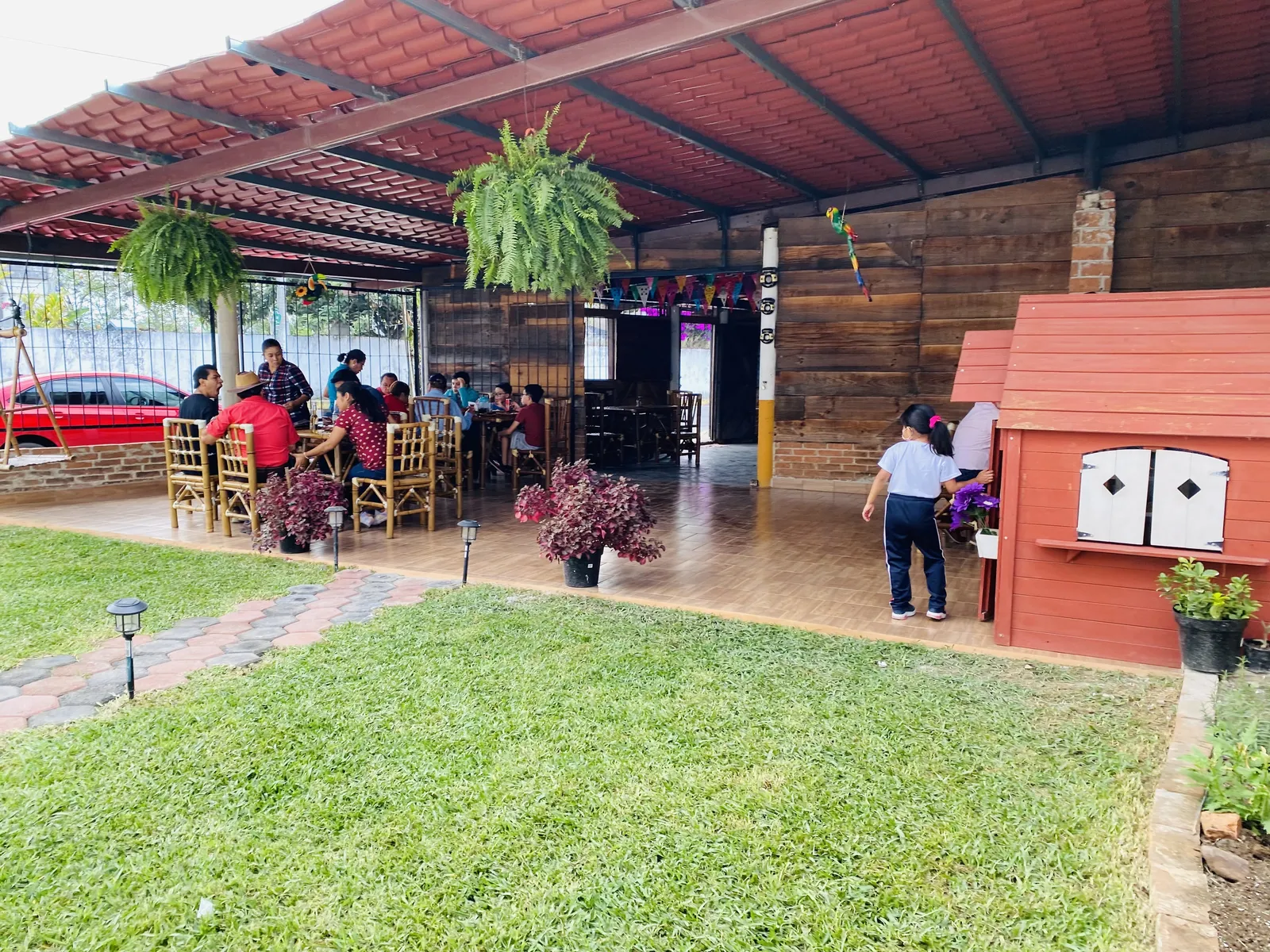 La cabaña image 5