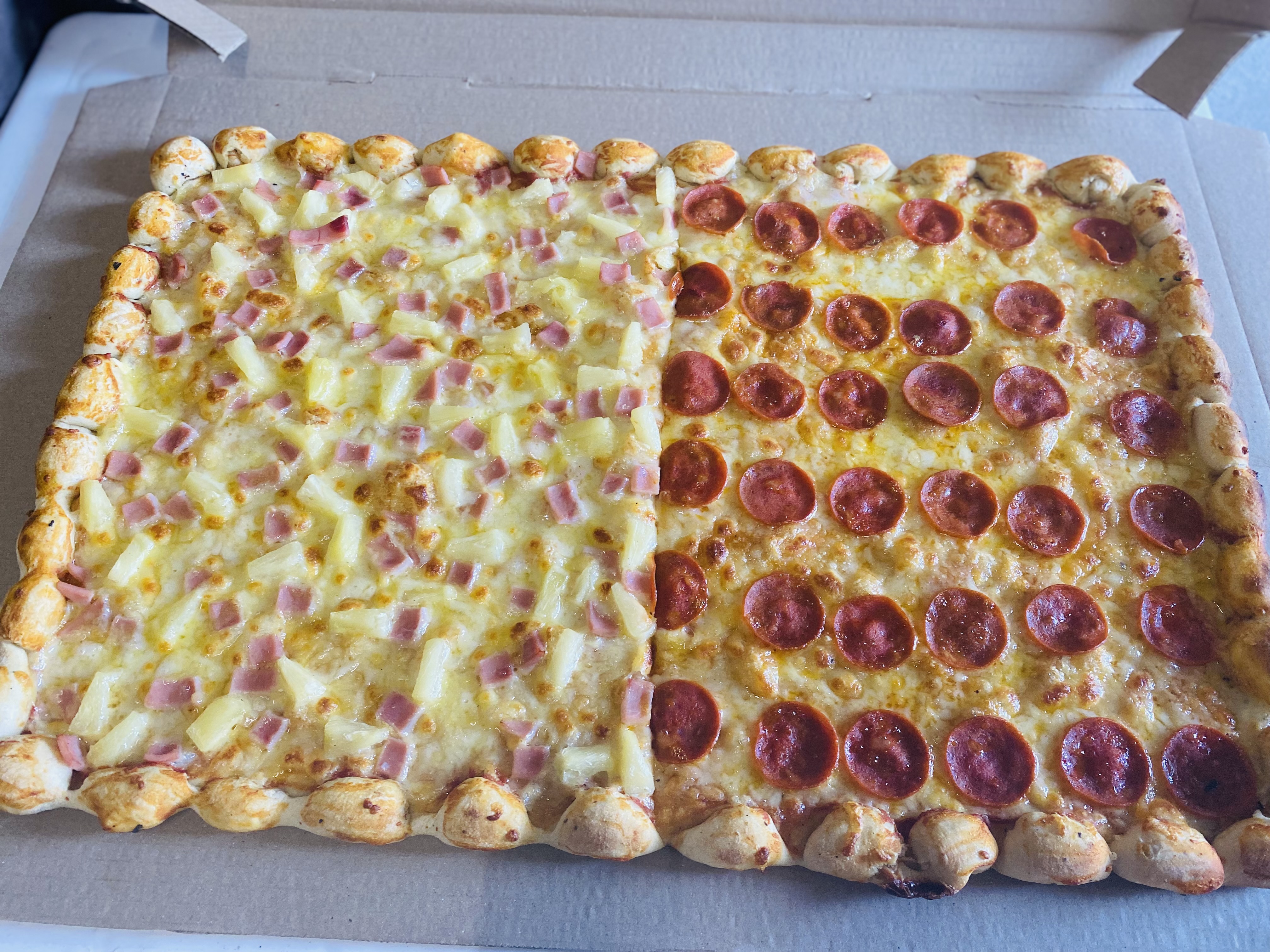 PIZZAS CHEEZY image 4