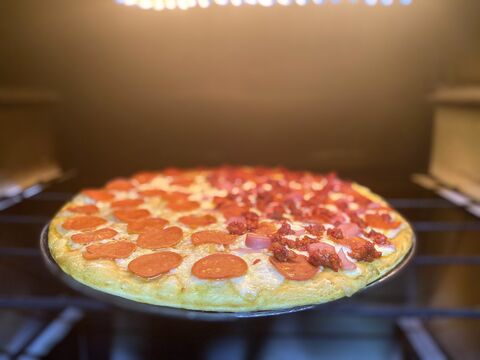 PIZZAS CHEEZY image 6