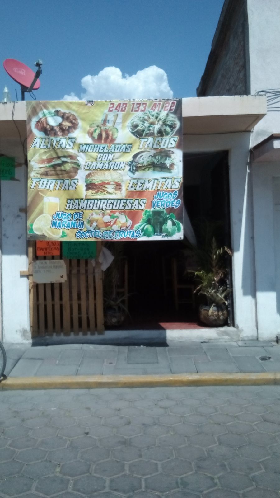 Restaurante mar y tierra image 1