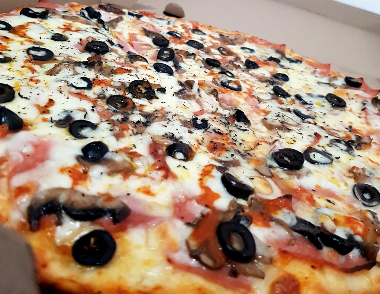 Chockos pizza San Fernando image 4