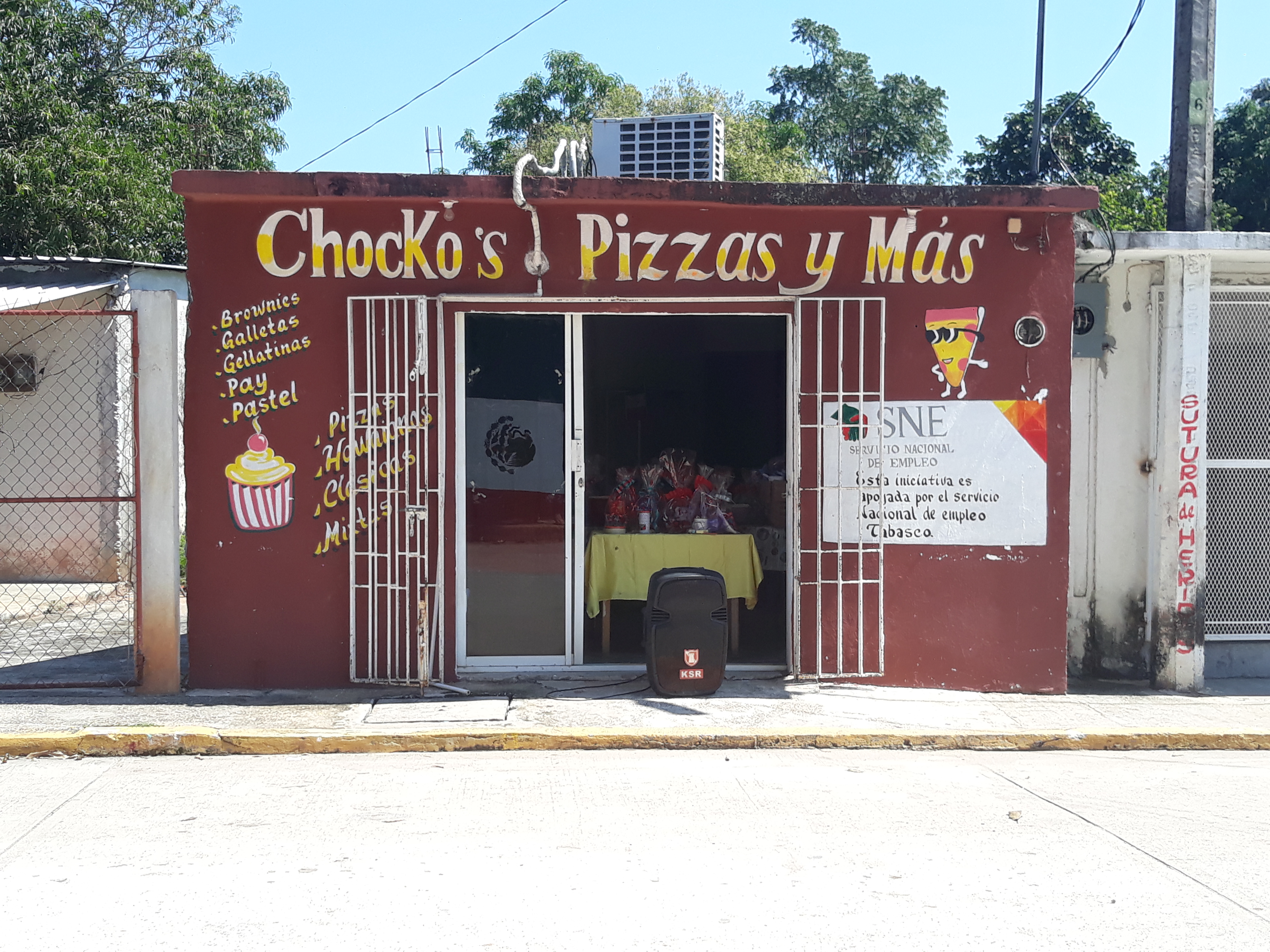 Chockos pizza San Fernando image 8