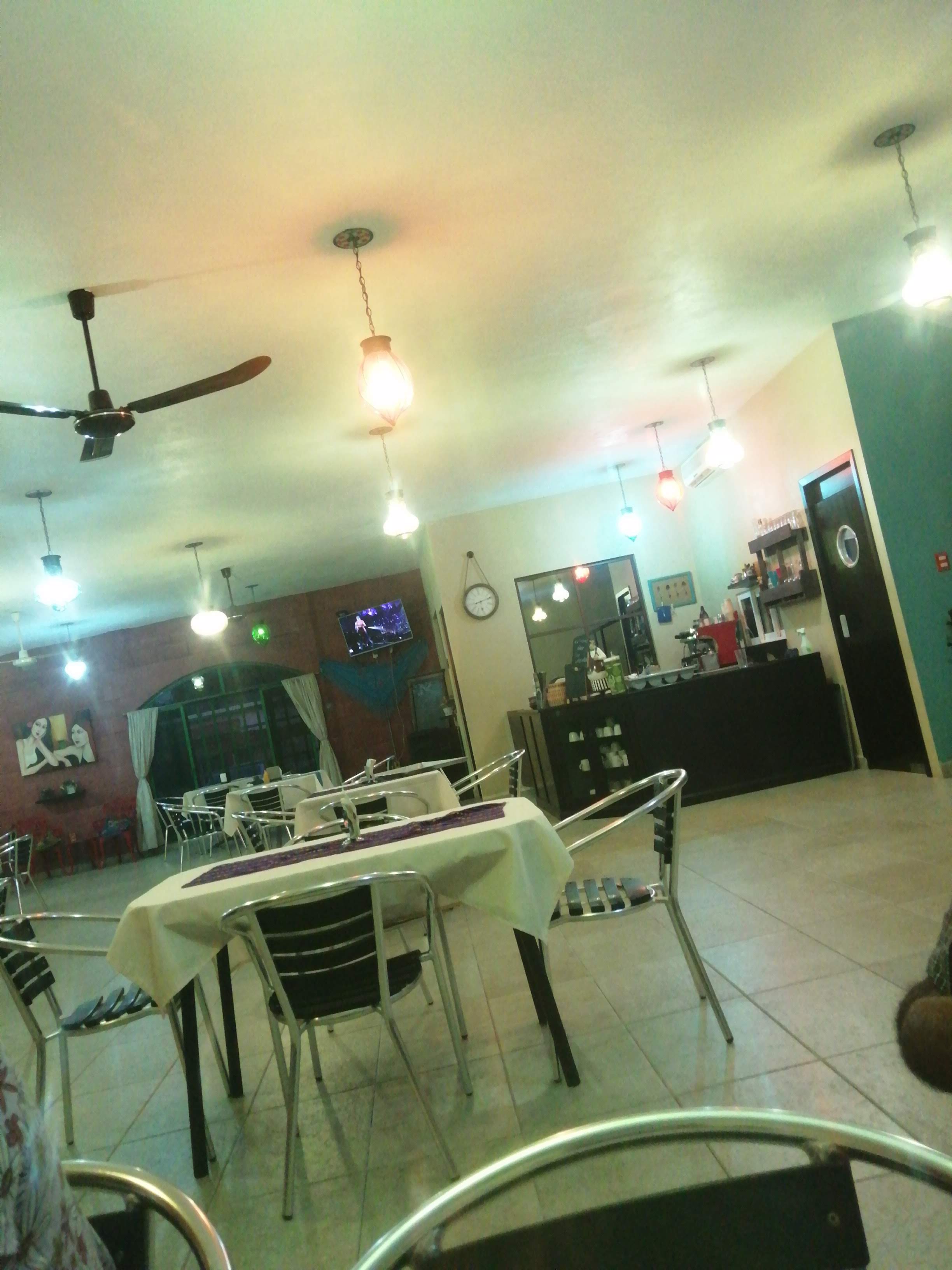 El Buen Café image 9