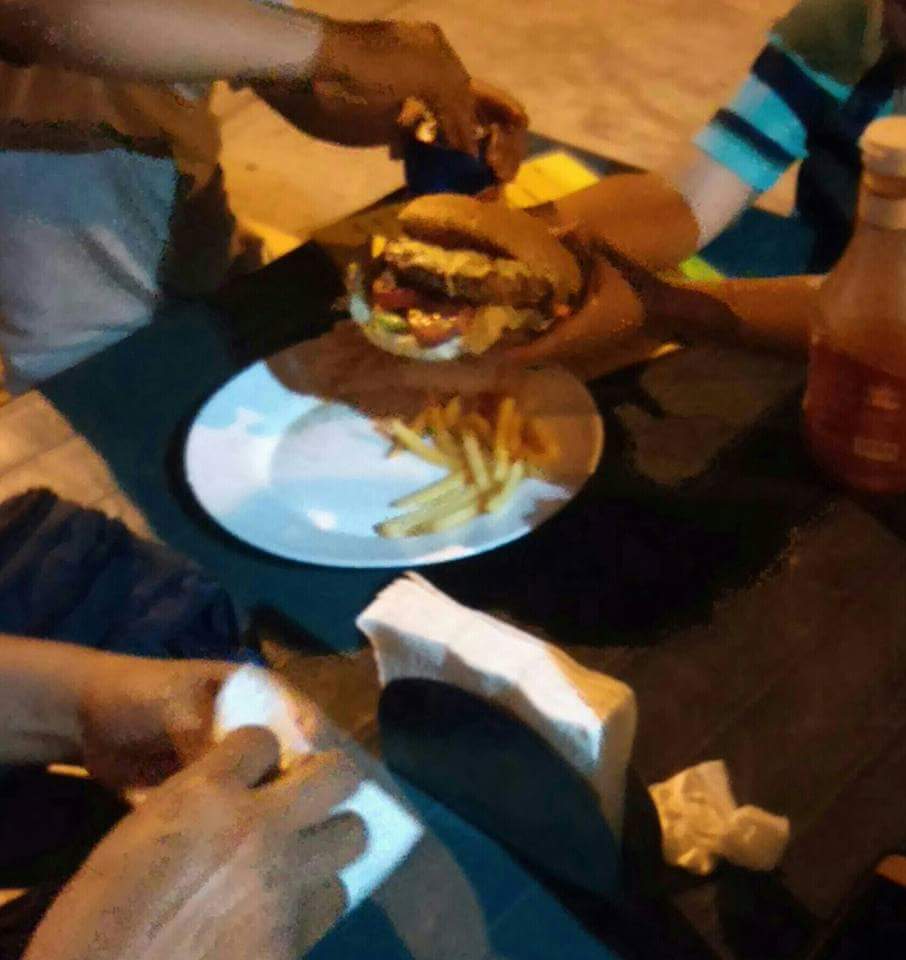 Home burger coffe image 3