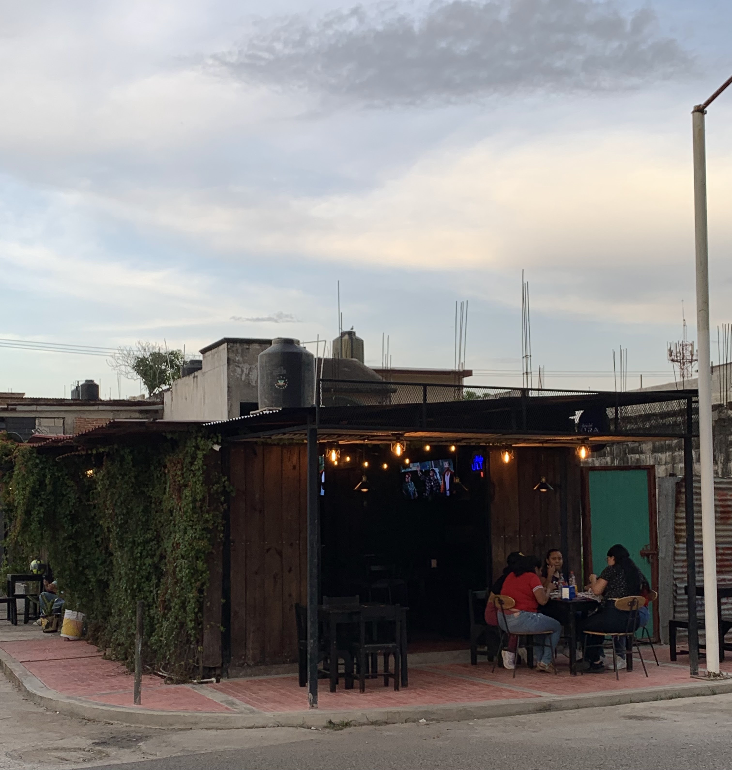 Munchies burger image 1