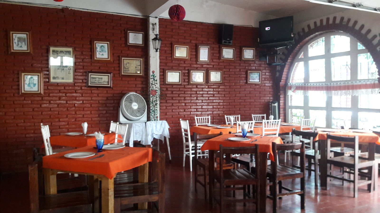 Las Rosas Restaurant image 3
