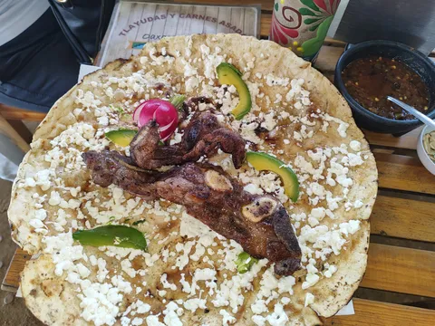 Tlayudas y carnes asadas Oaxaca Antiguo image 4