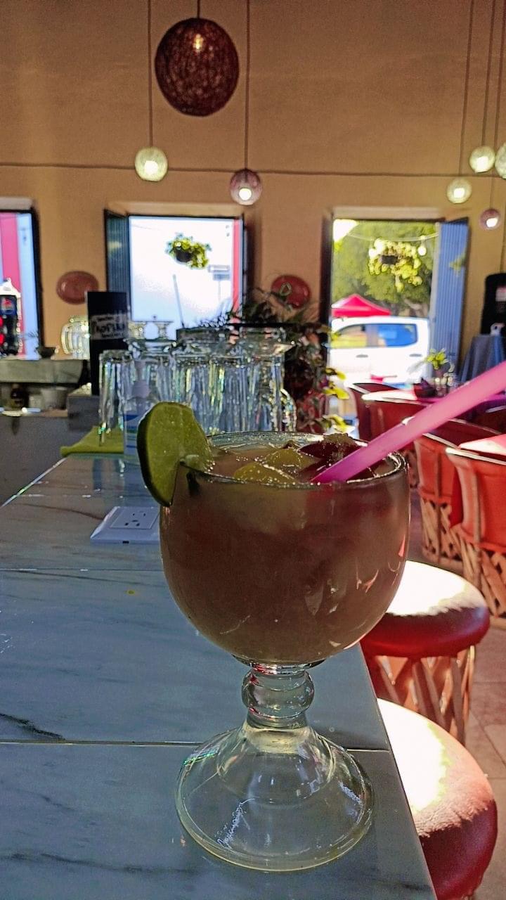 LOS AMORES DE VICTORIA image 8